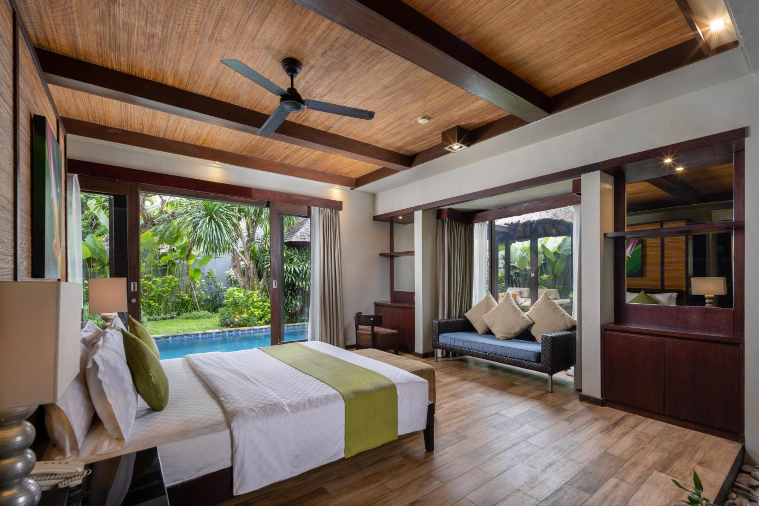 Three-Bedroom Villa with Private Pool - Photo 25
