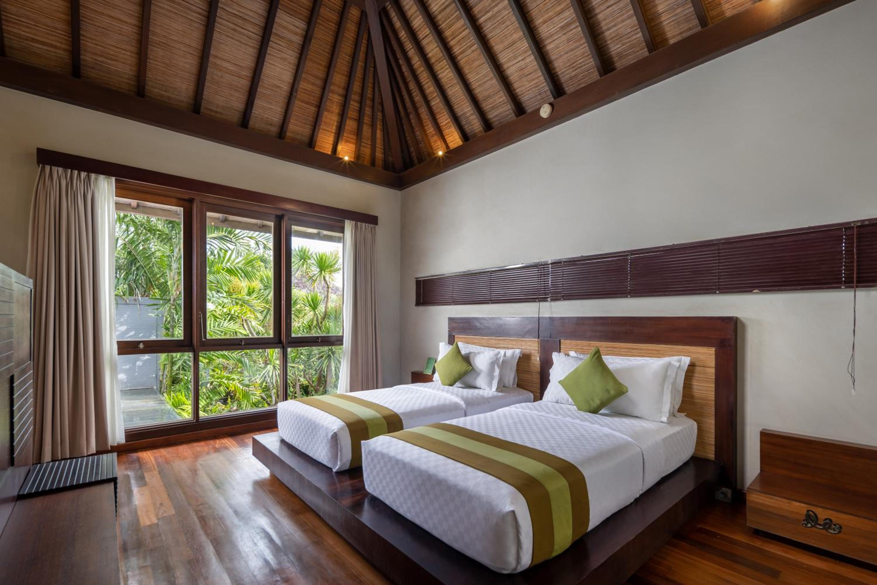 Two-Bedroom Villa with Private Pool - Photo 32