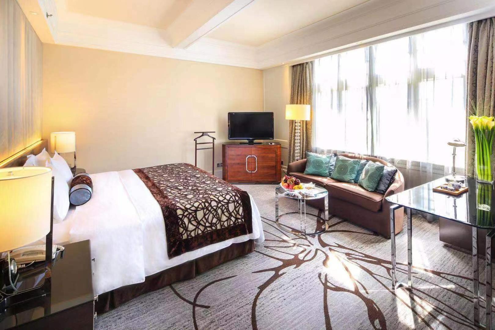 Premier Deluxe Room (Double Bed)
