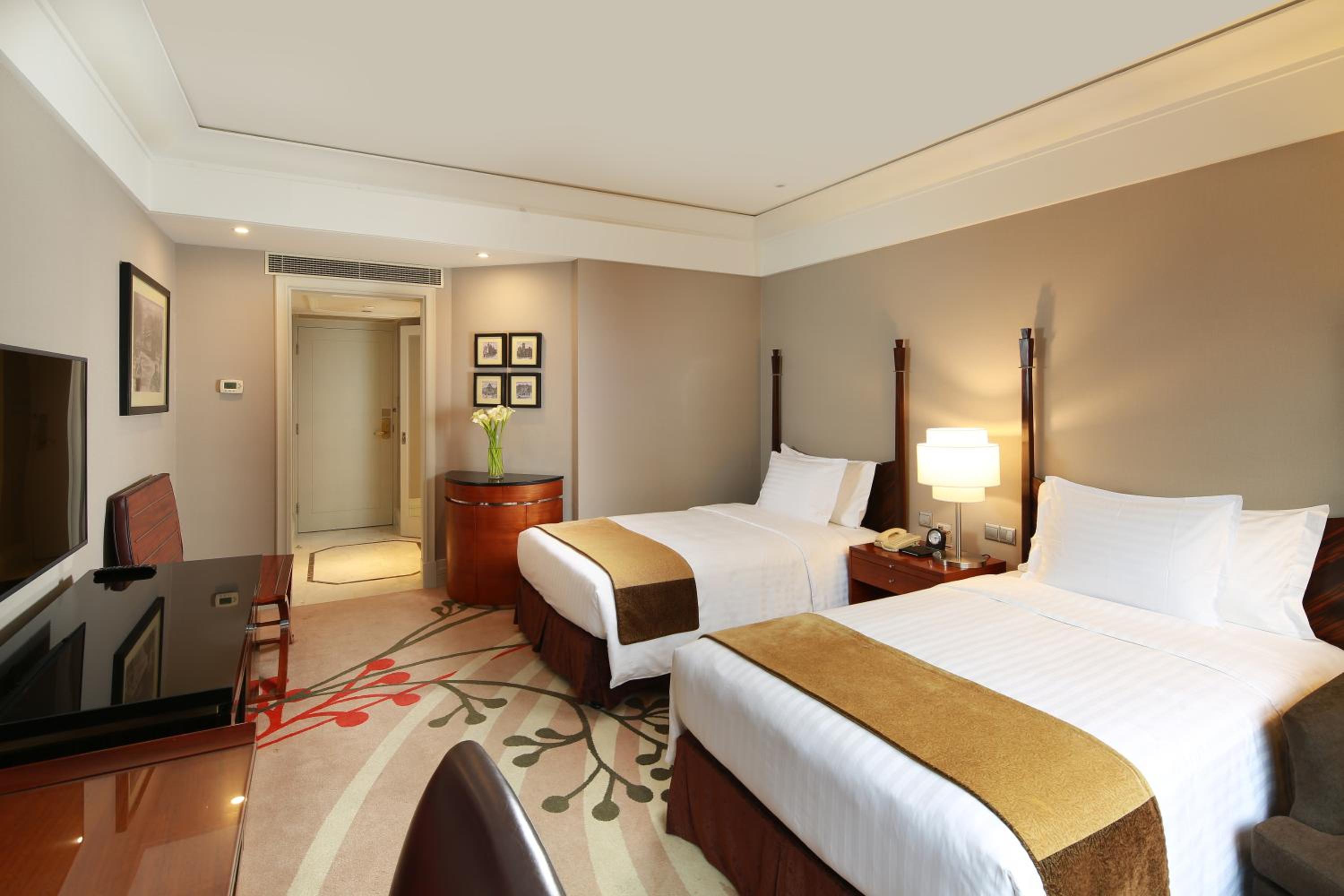 Deluxe Twin - Cathay Garden