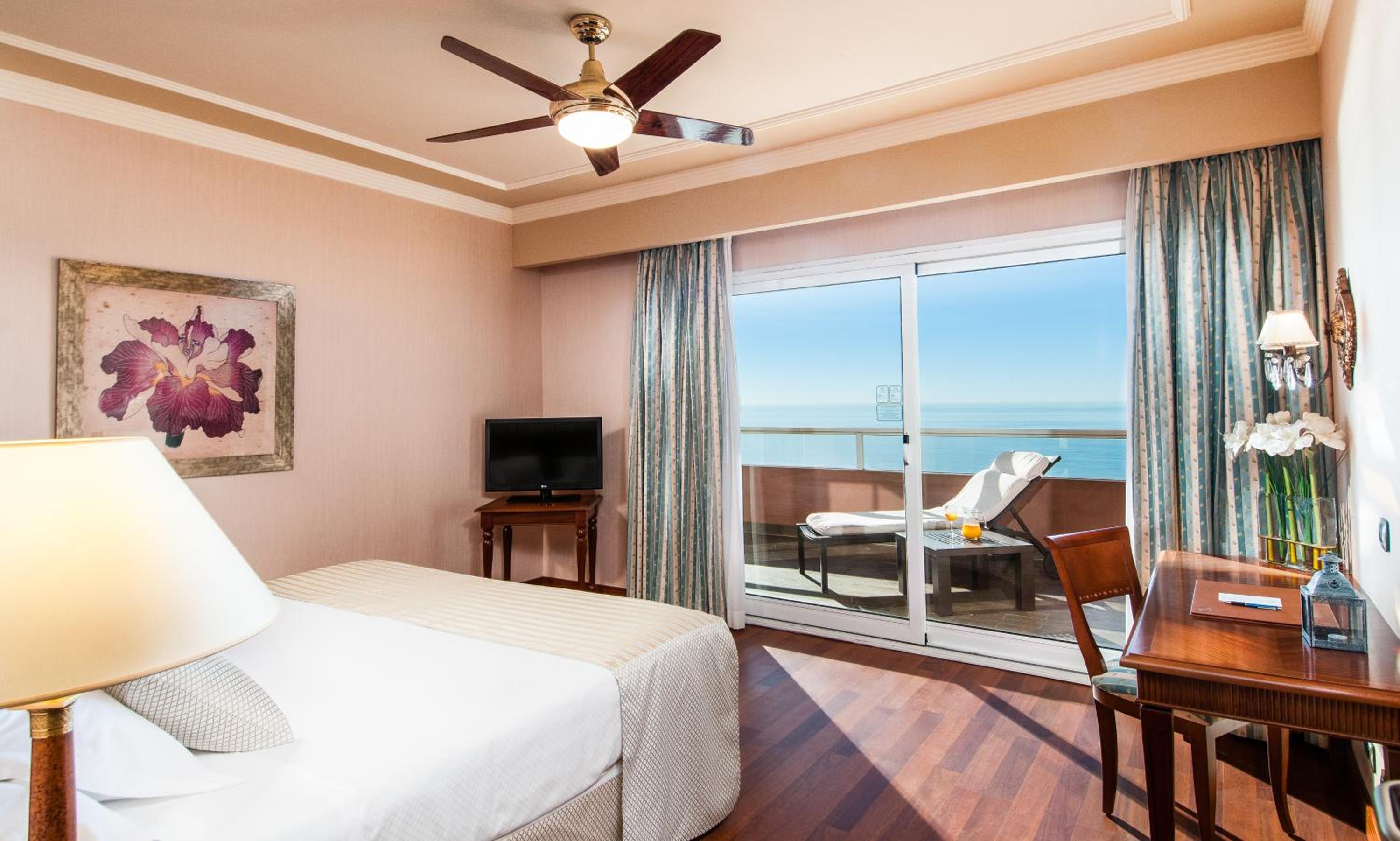Suite Presidencial (2 Adultos + 2 Niños)