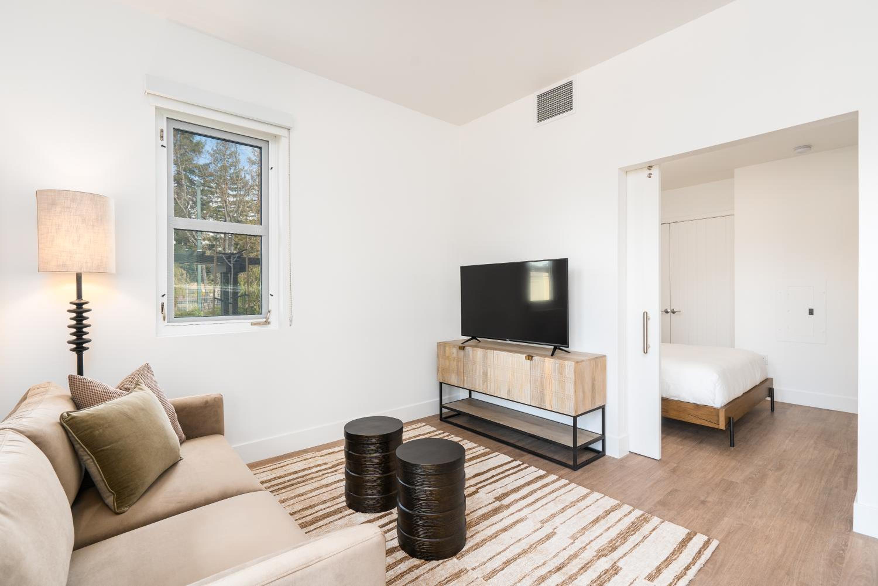 Studio Apartment (Self Check-in with Virtual Front Desk) photo 3