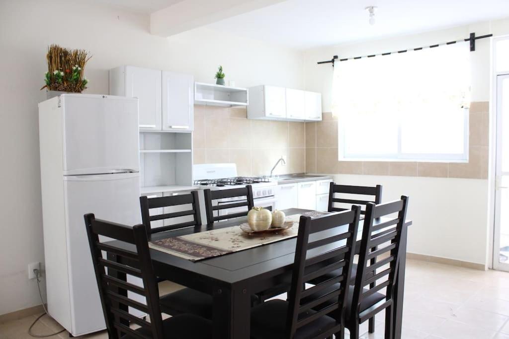 Three-Bedroom House photo 2