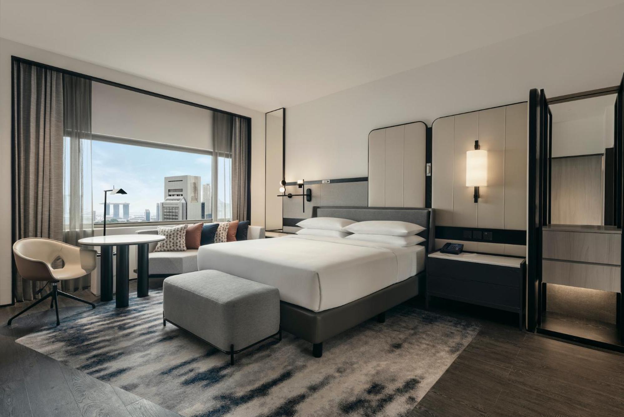 King Suite with Marina Bay View and Lounge Access