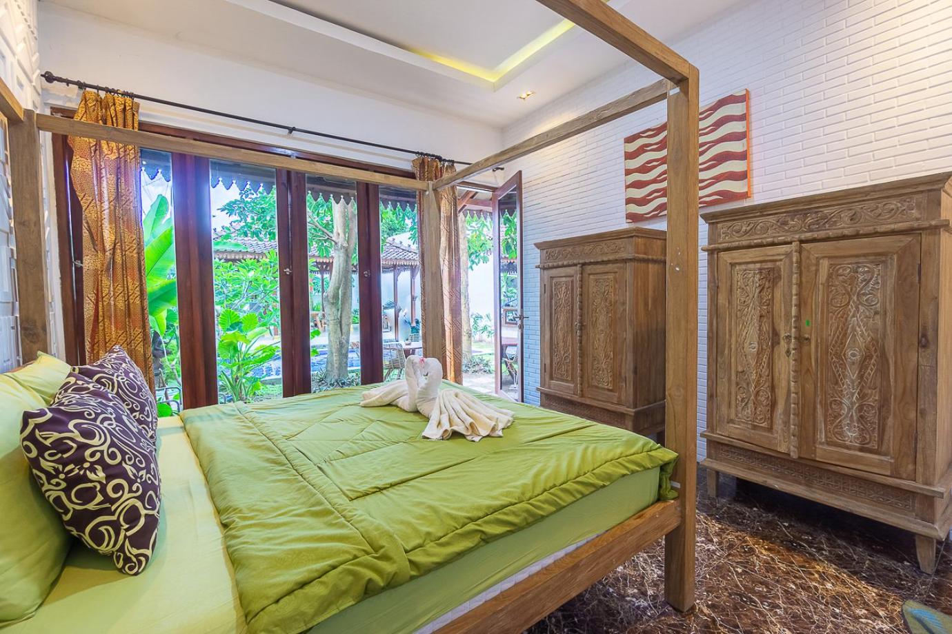 Three-Bedroom Villa photo 3
