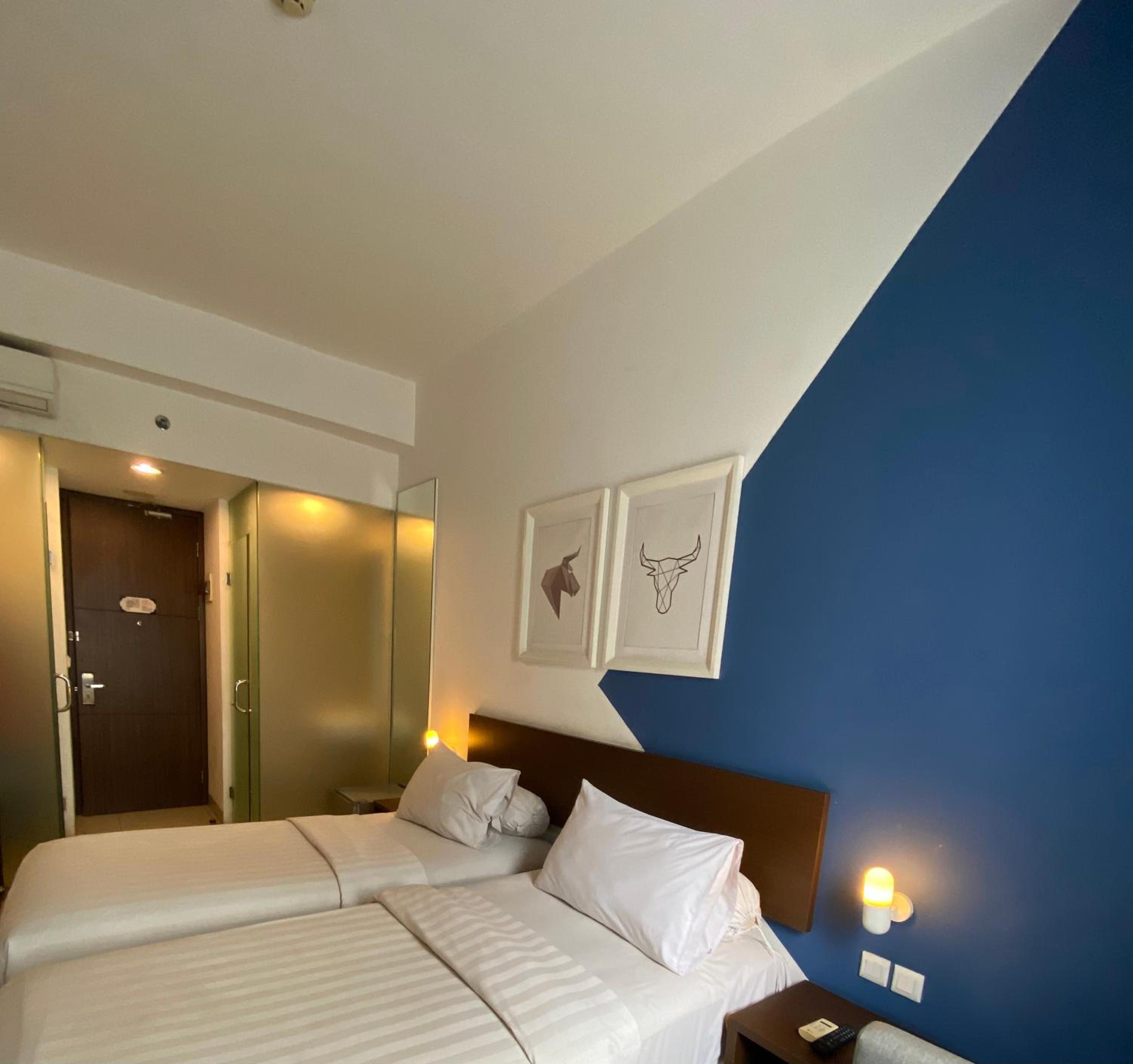 Standard Twin Room - Photo 1