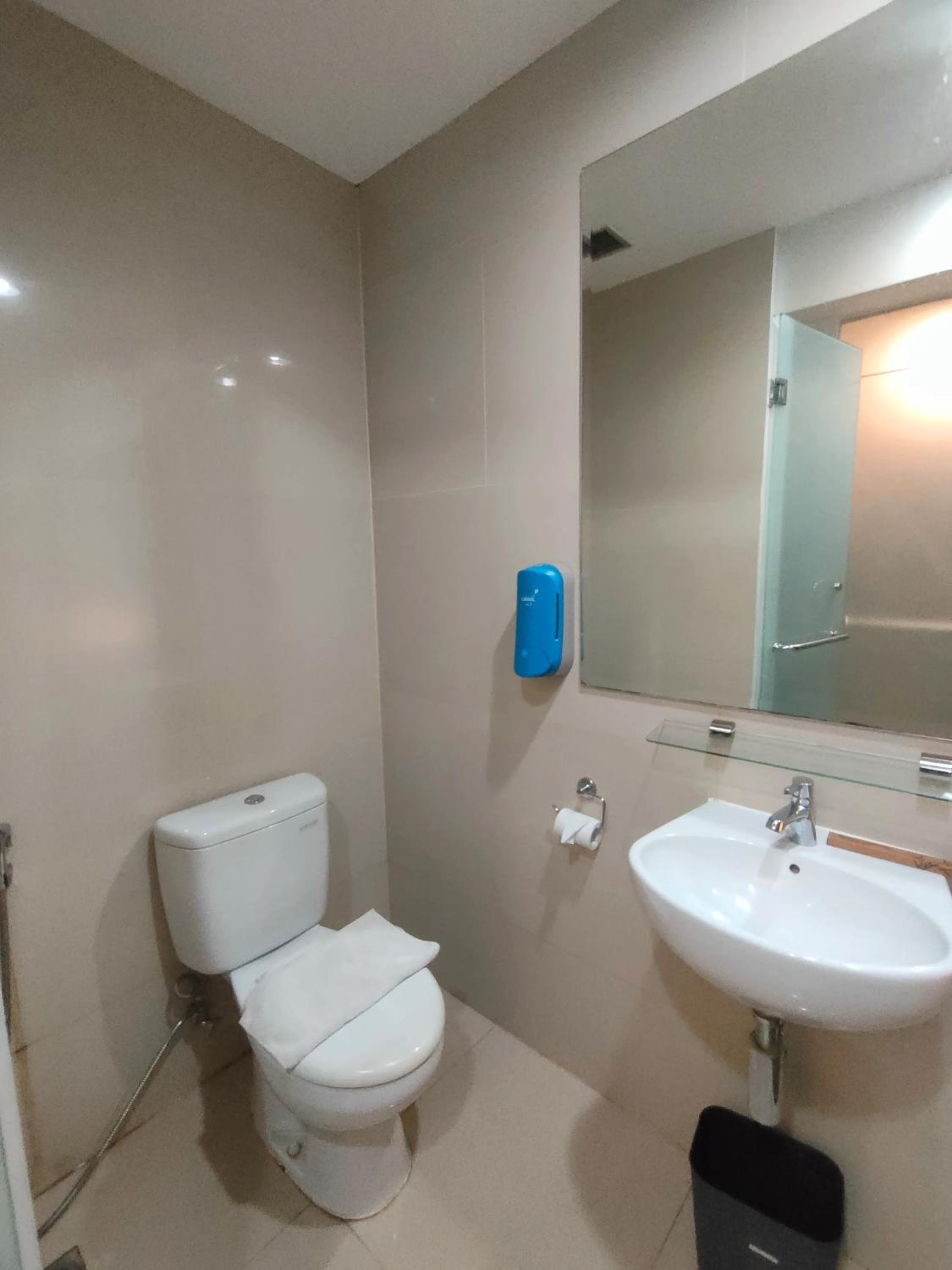 Standard Double Room - Photo 7