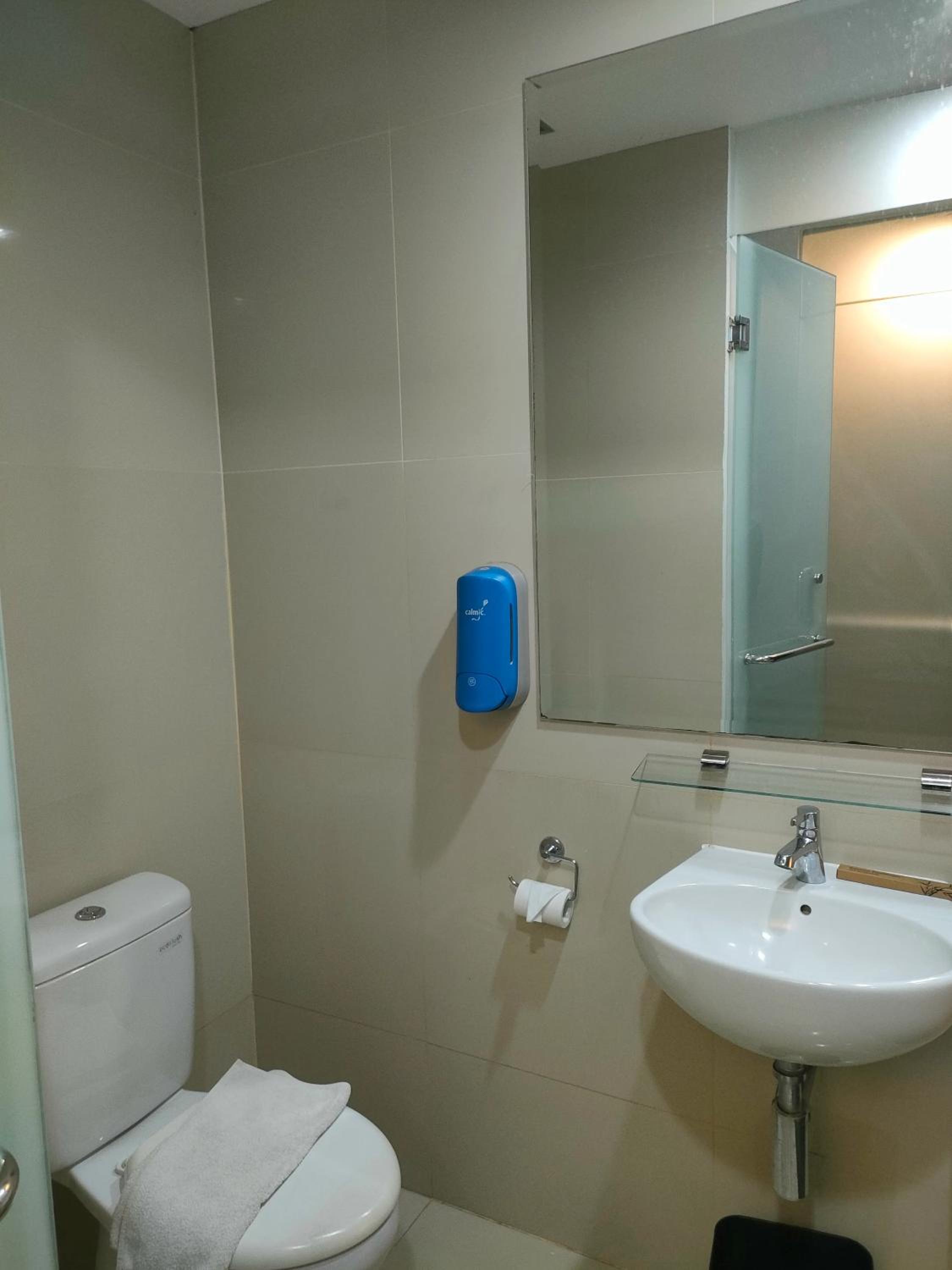 Standard Double Room - Photo 4