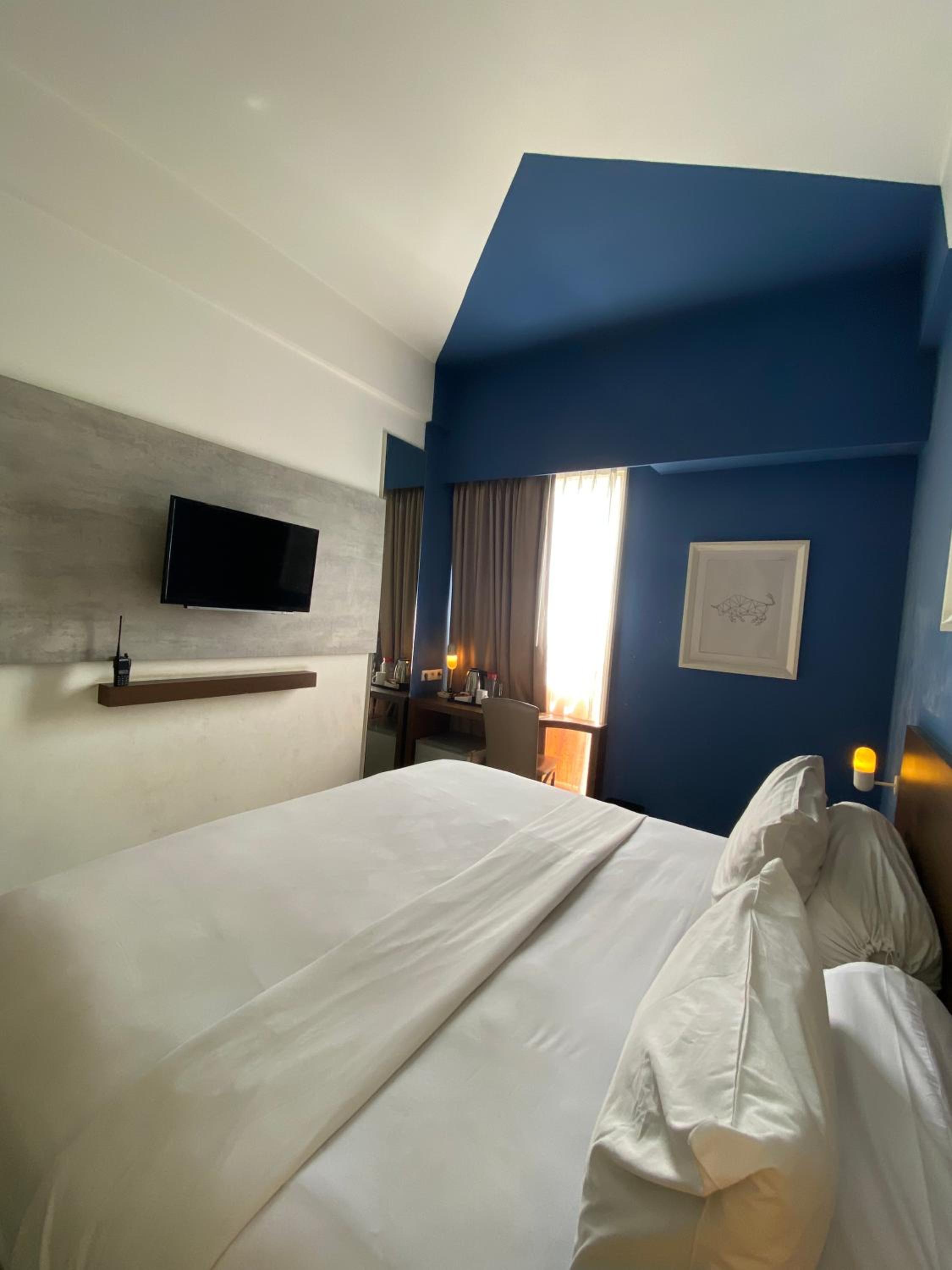 Standard Double Room - Photo 6