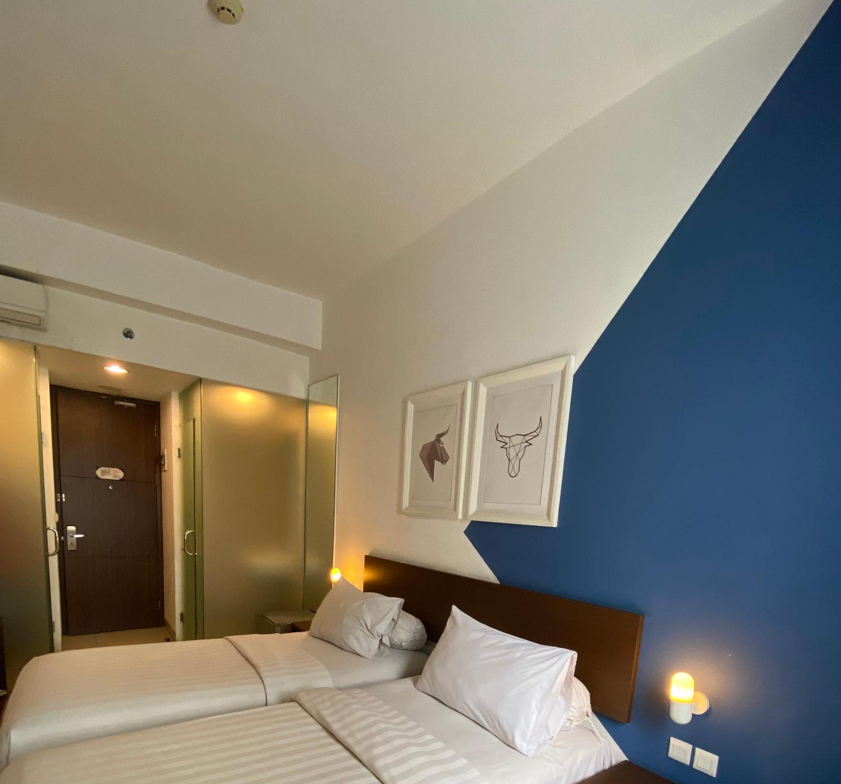Standard Twin Room - Photo 2