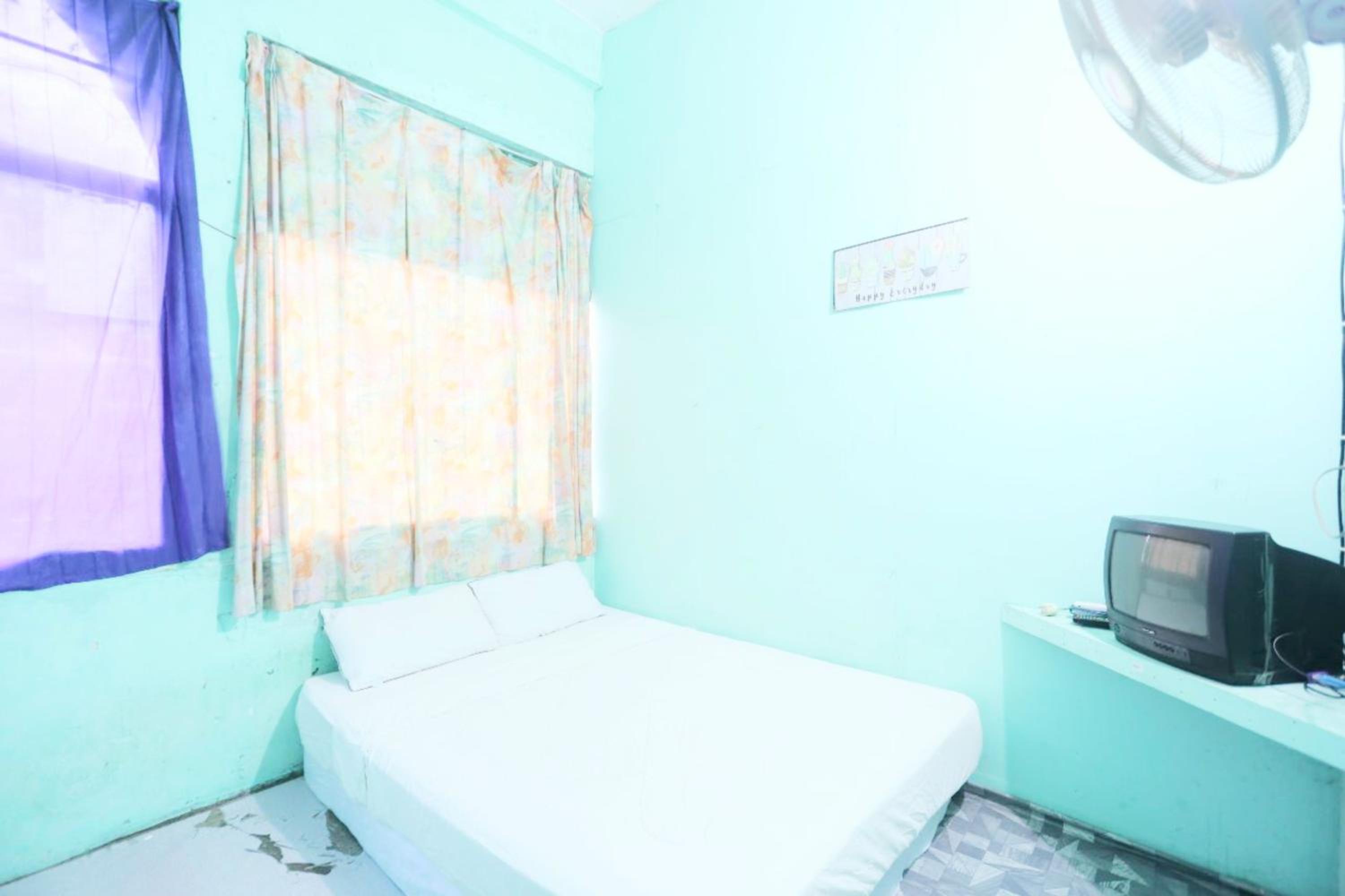 Budget Double Room photo 1