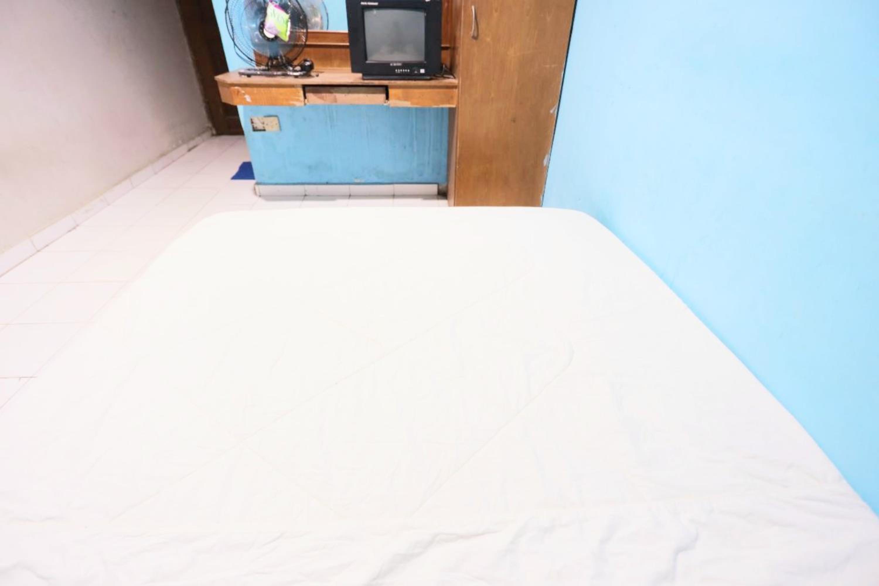 Budget Double Room photo 3