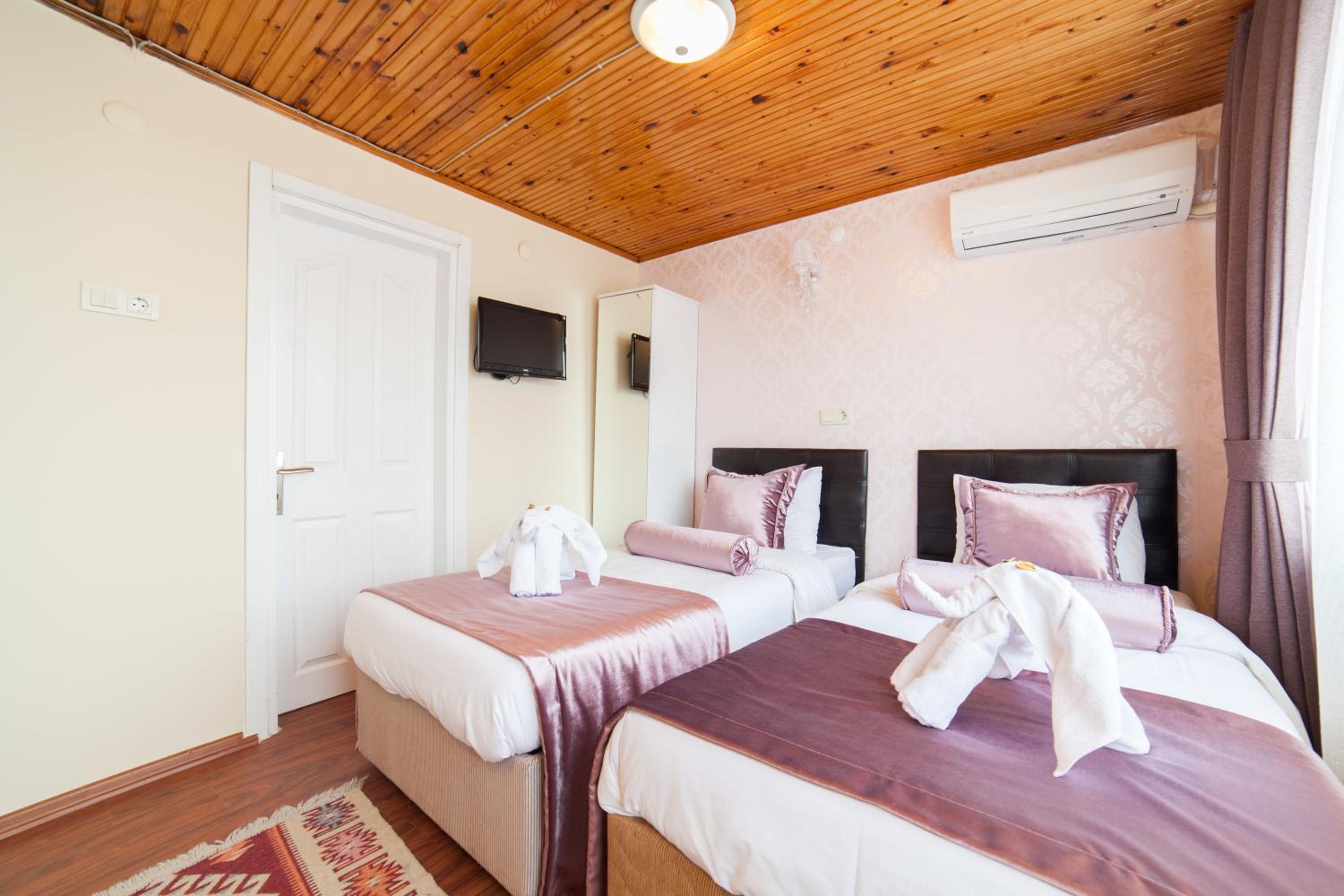 Standard Double Or Twin Room With Balcony photo 1