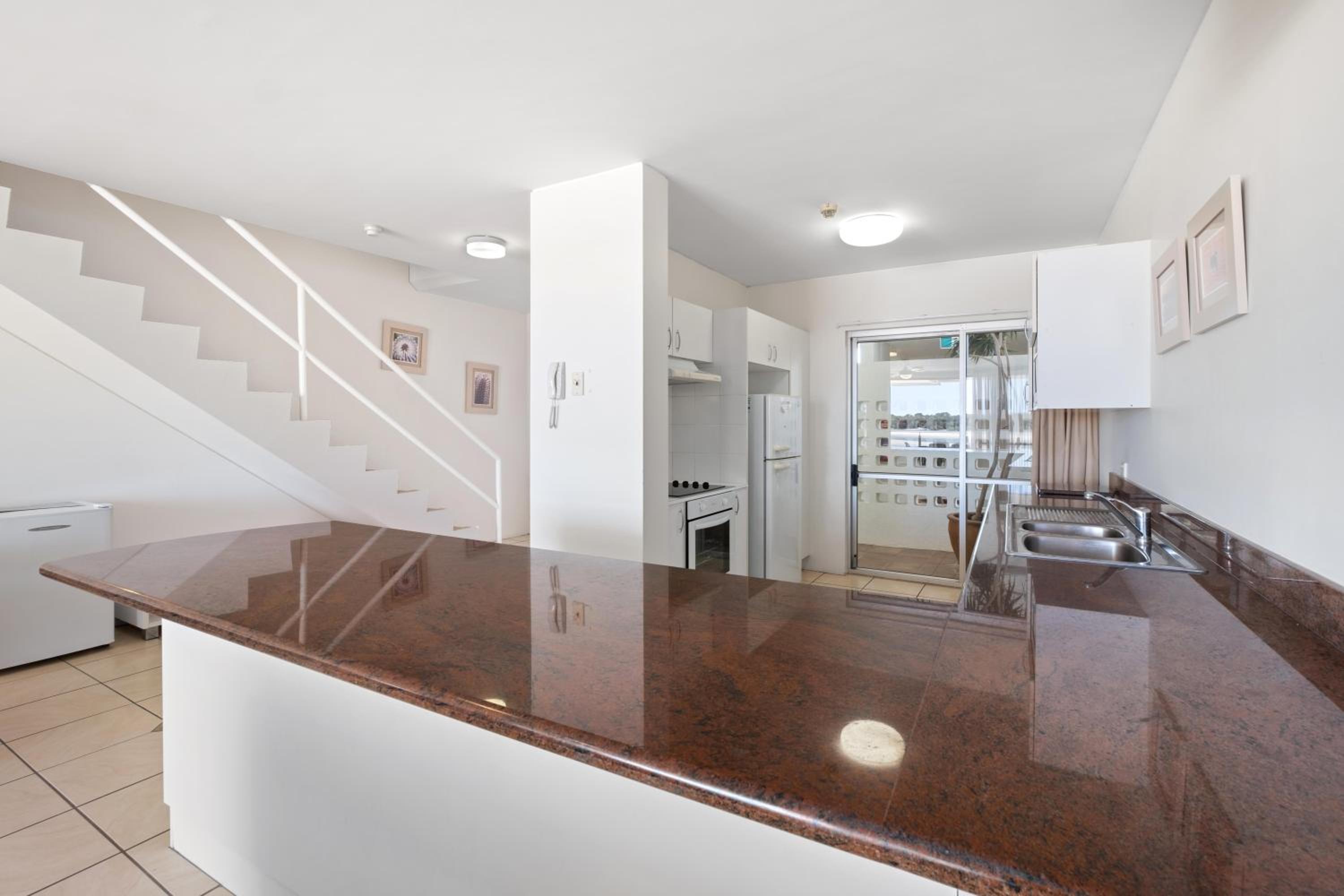 Three-Bedroom Apartment photo 2