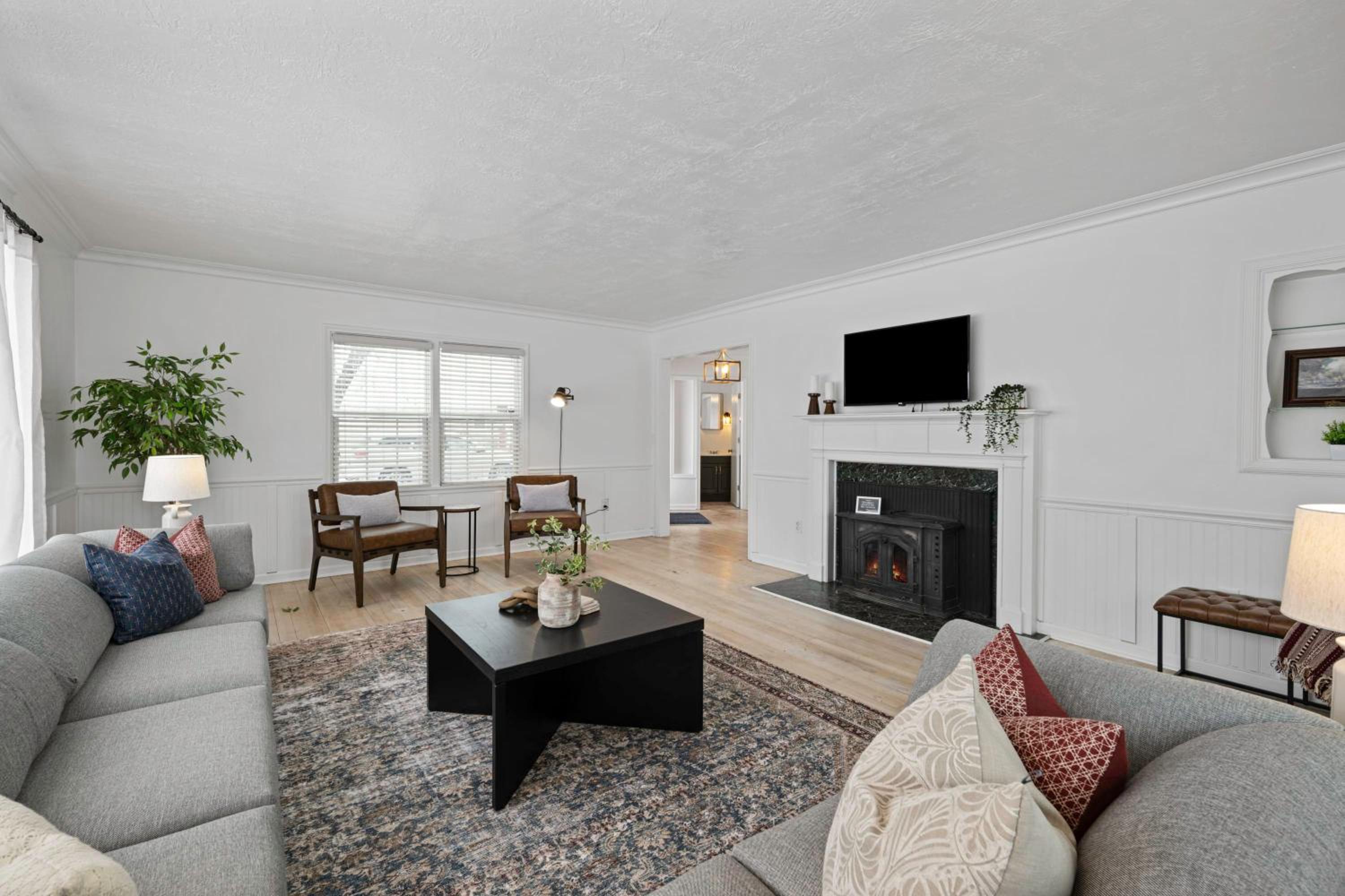 Family Room photo 1