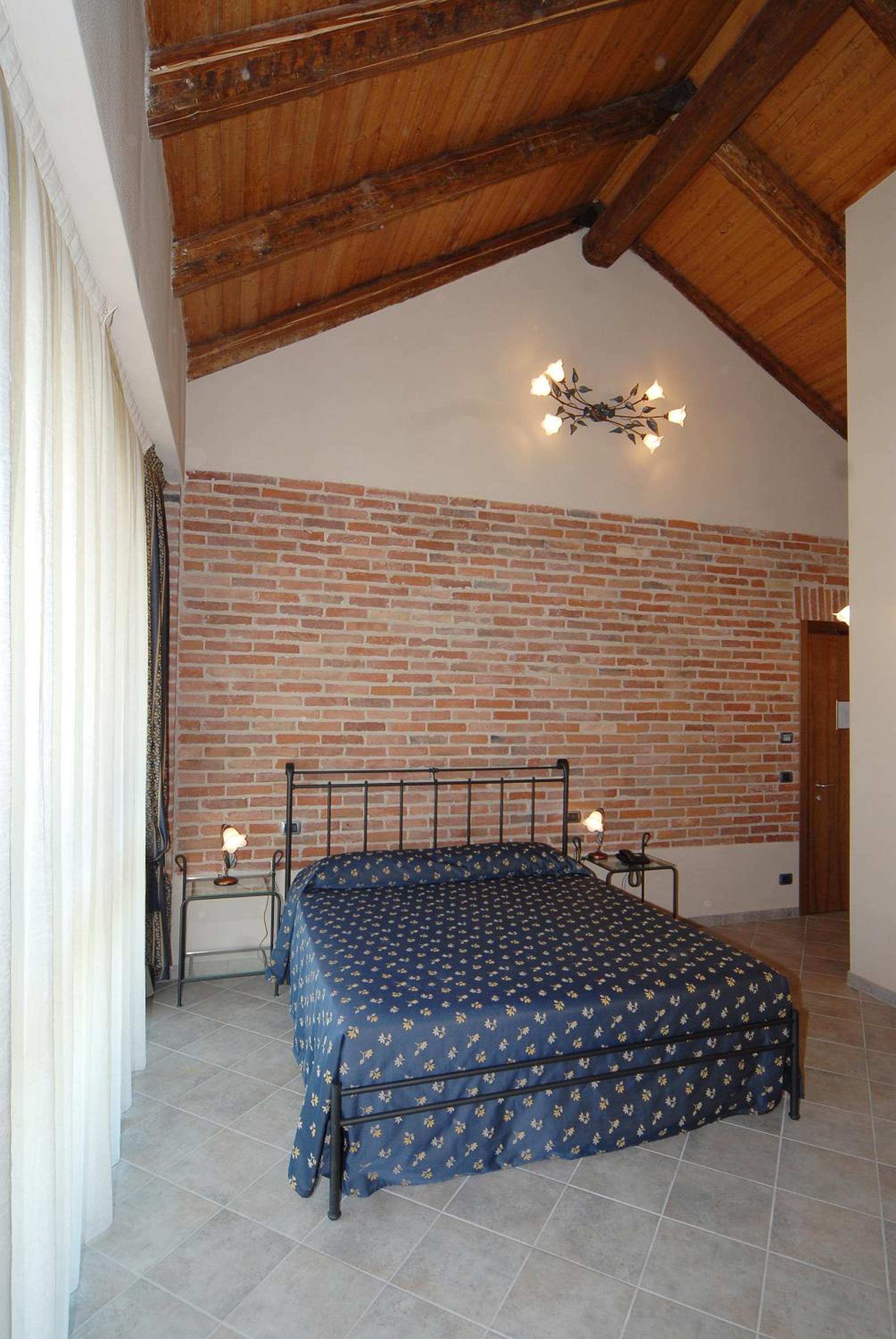 Superior Double Room with Shower