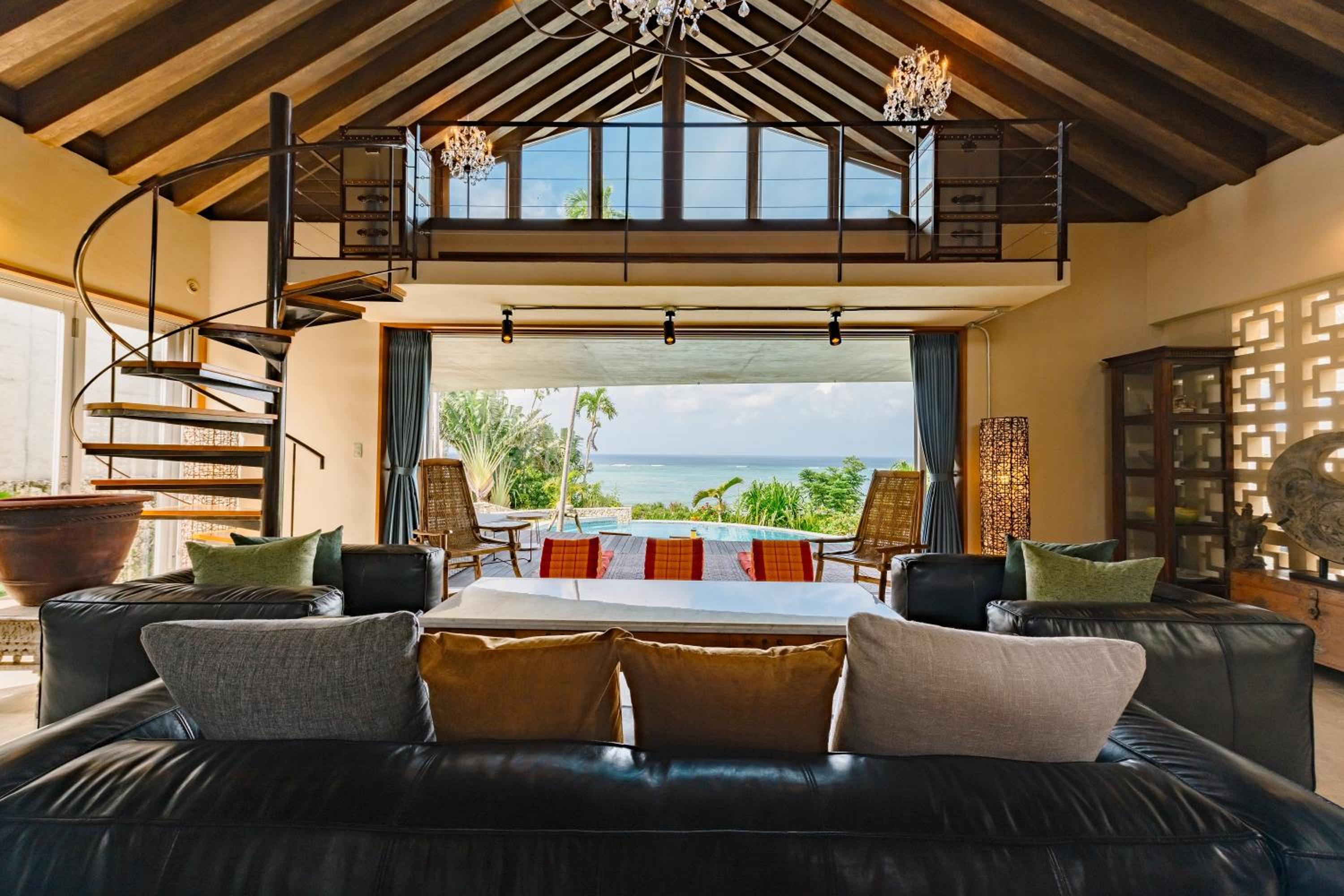 Three-Bedroom Villa photo 1
