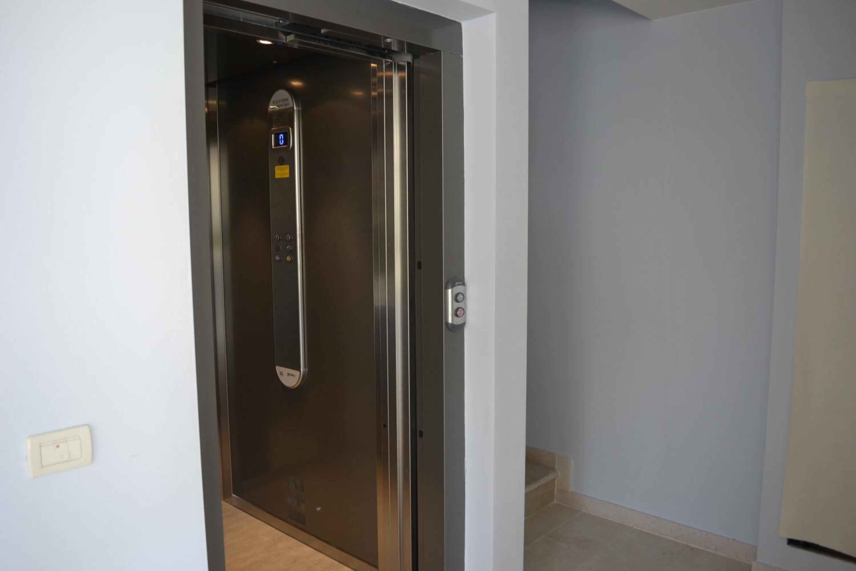 Comfort Apartment - Photo 10
