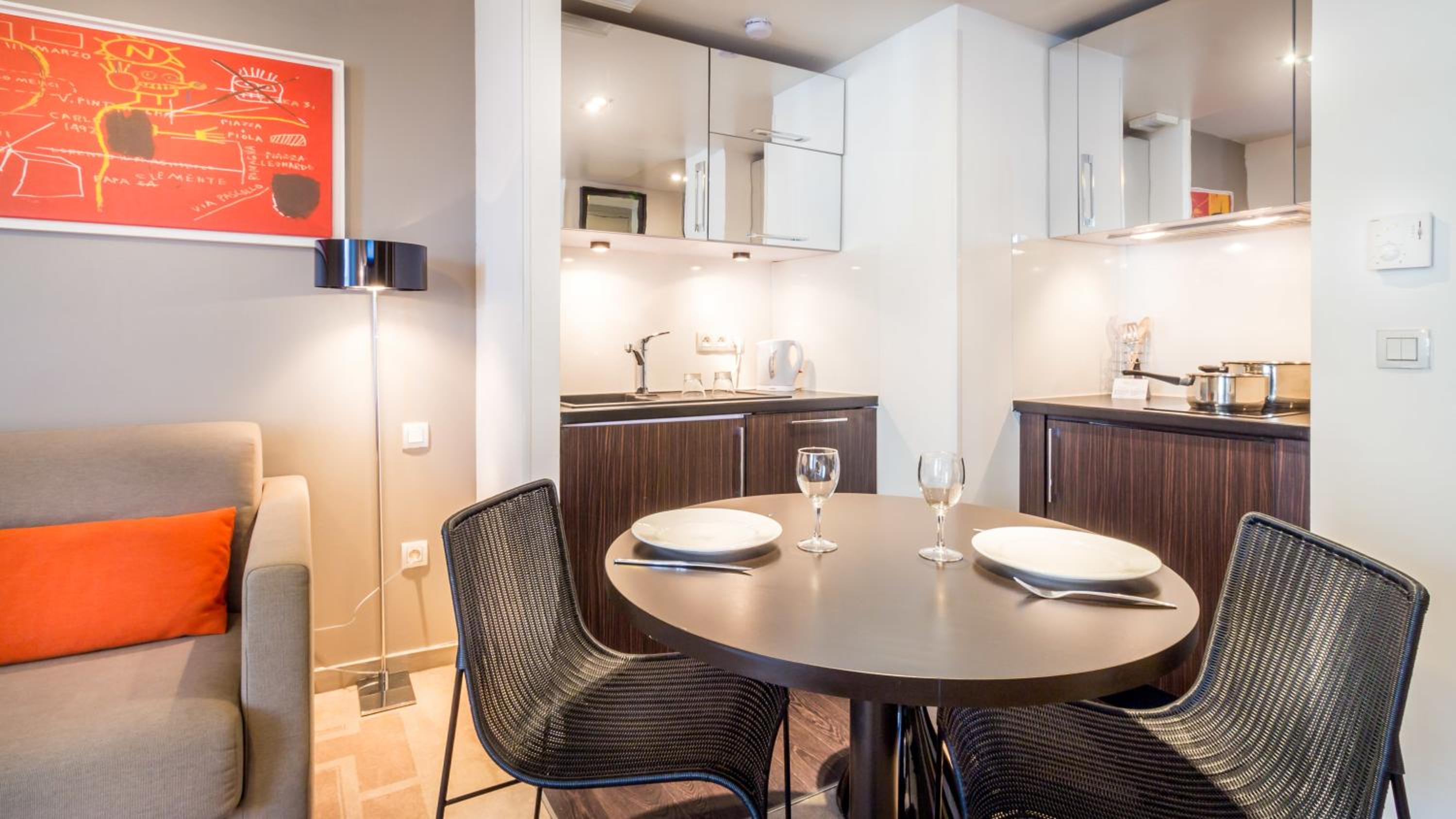 One-Bedroom Apartment - Photo 9