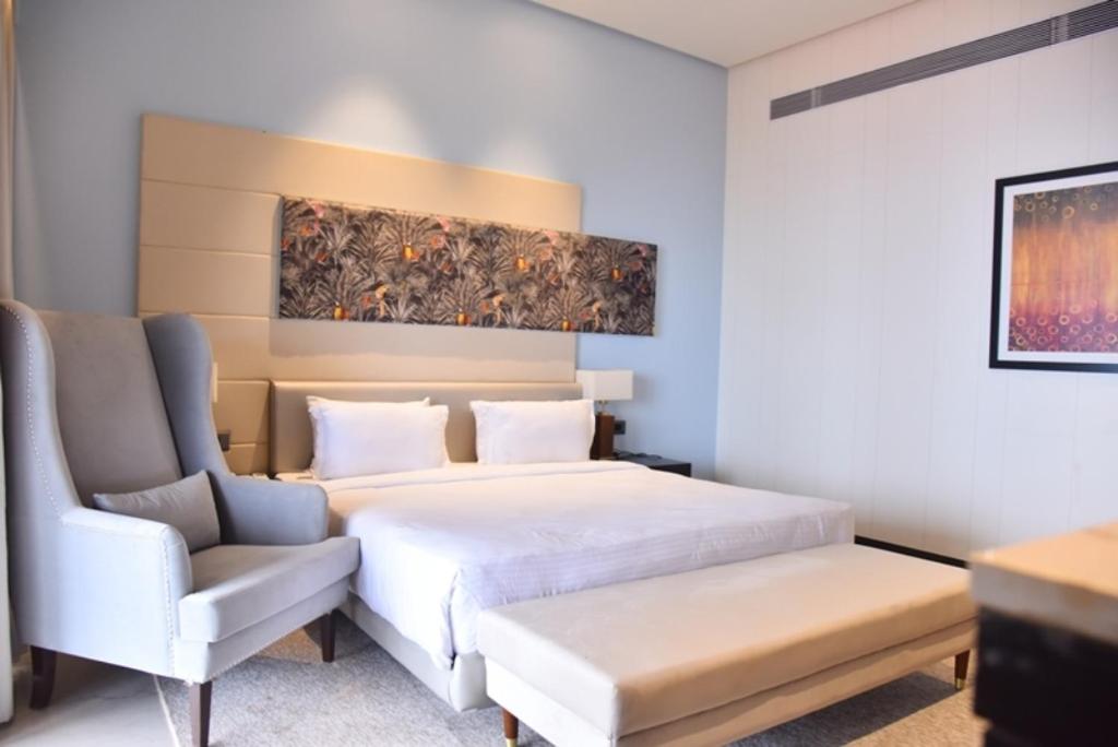 Royal Suite with Balcony photo 1