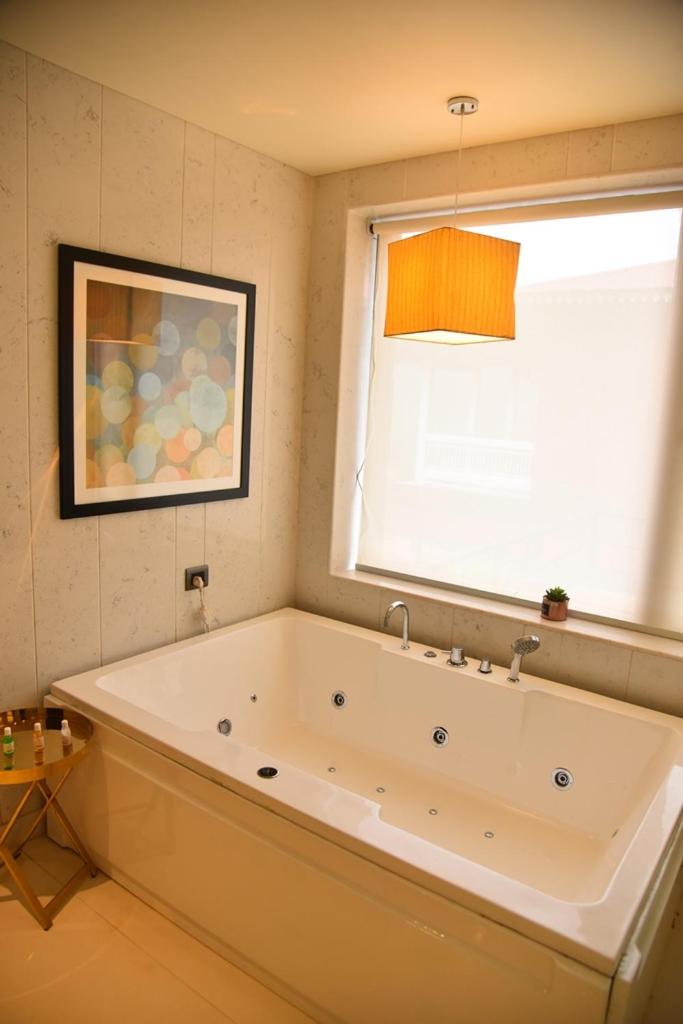 Royal Suite with Balcony photo 3