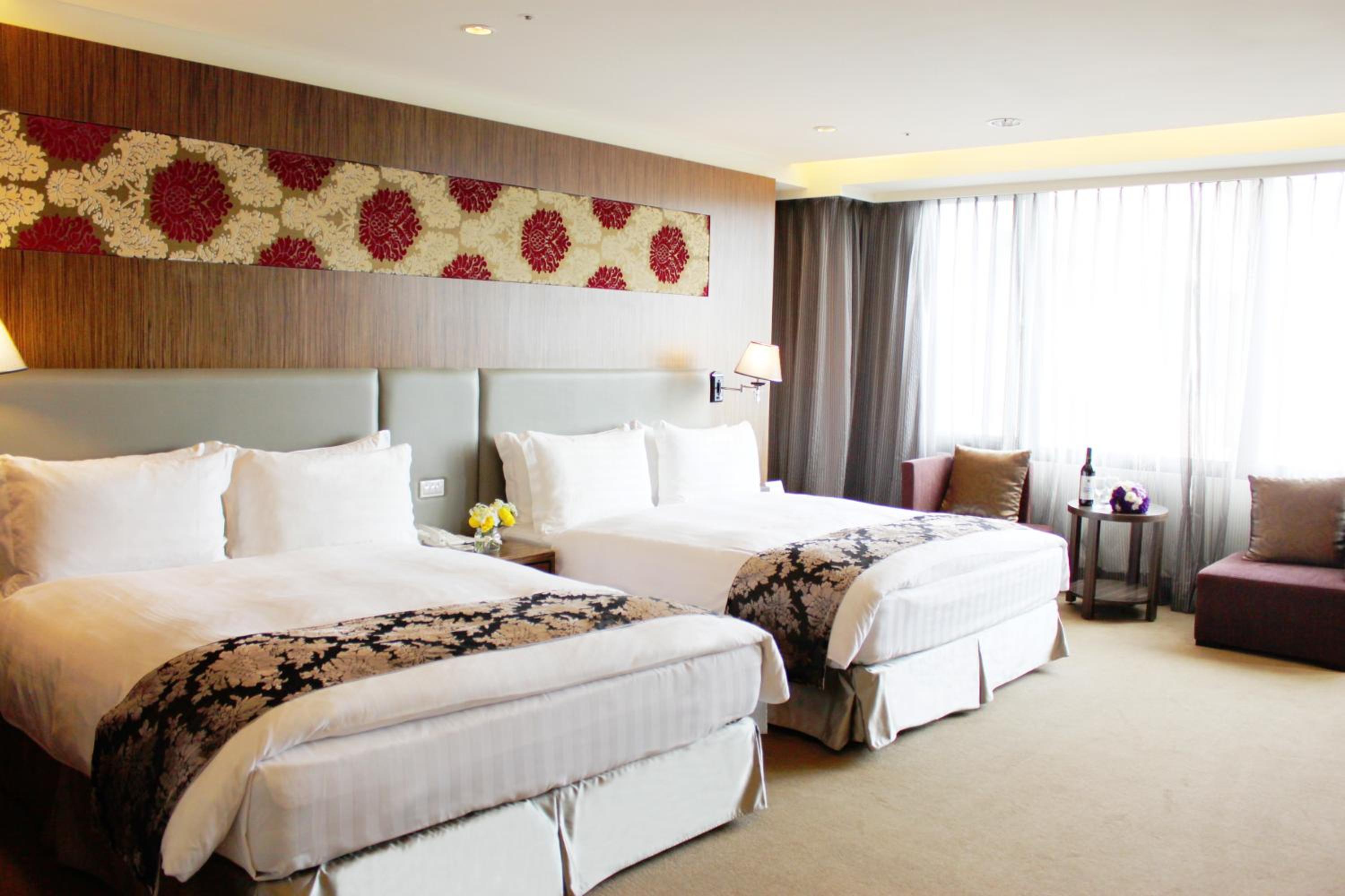 Superior Quadruple Room - Zhao Yin Buling
