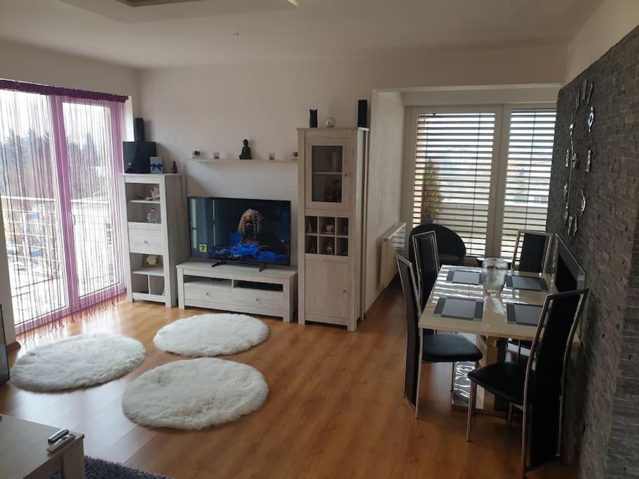 Three-Bedroom Apartment photo 1