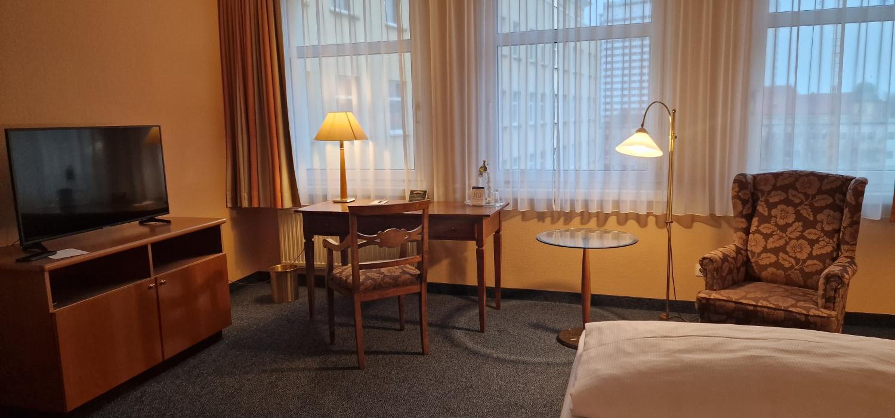 Double Room - Photo 2