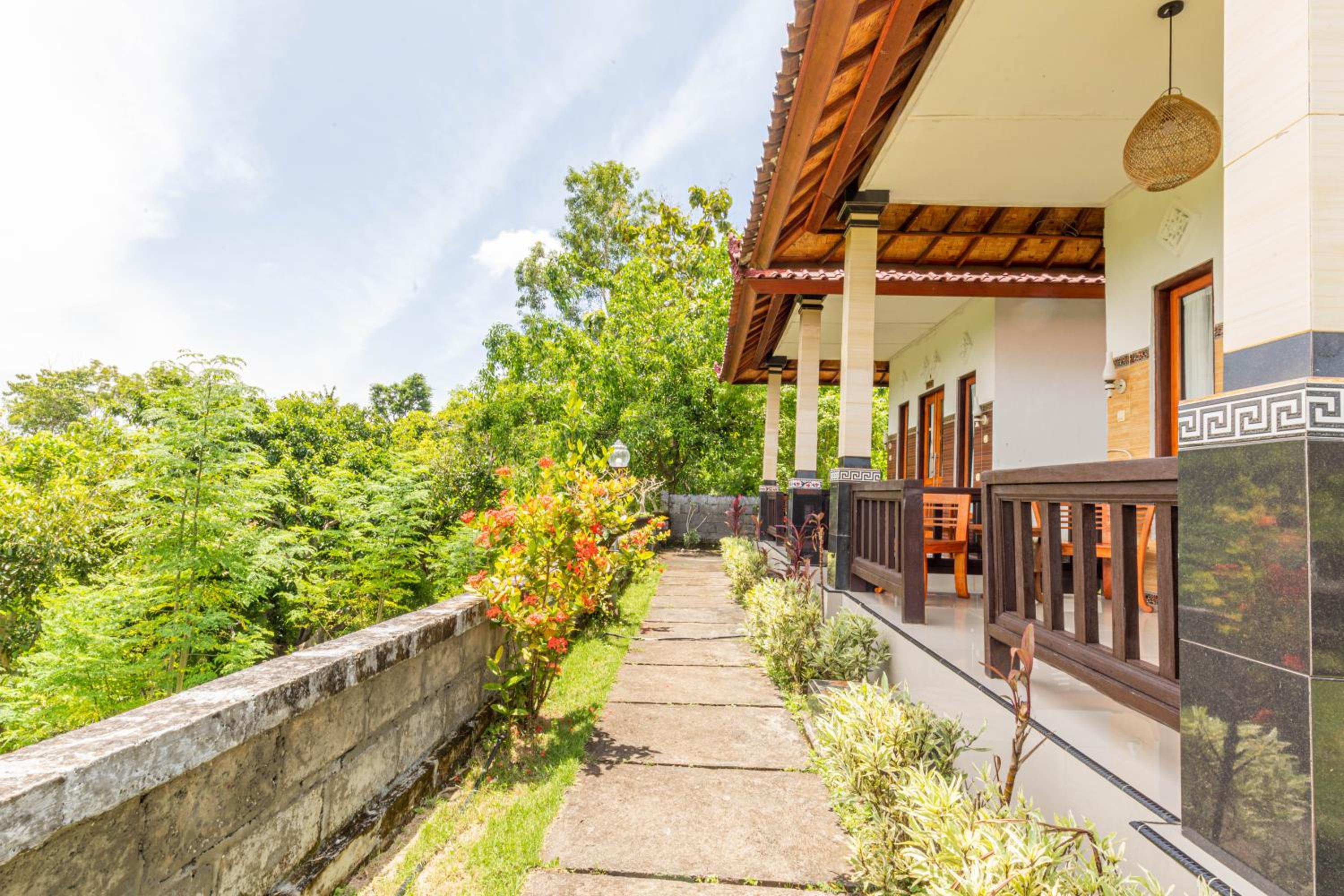 Triple Room with View - Photo 2