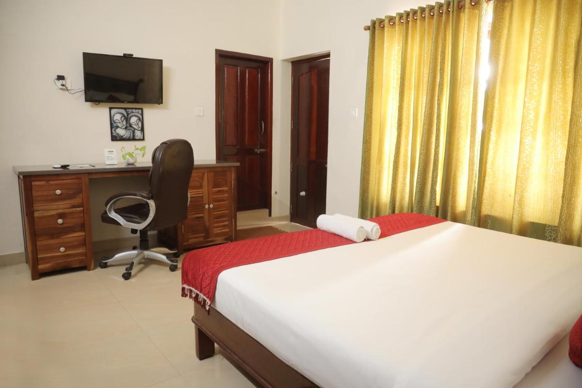 Deluxe Double or Twin Room with Sea View