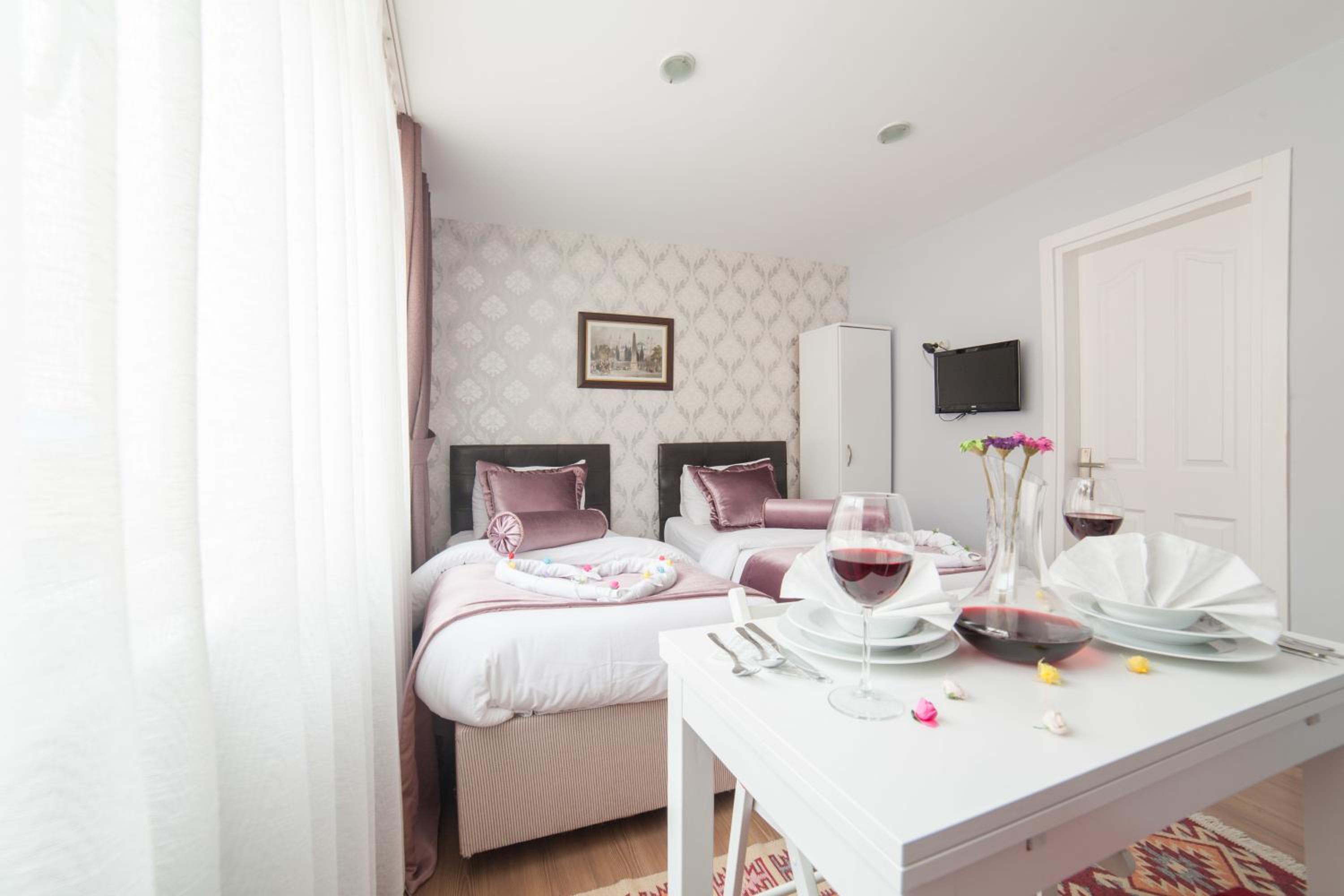 Double Or Twin Room With Terrace photo 3
