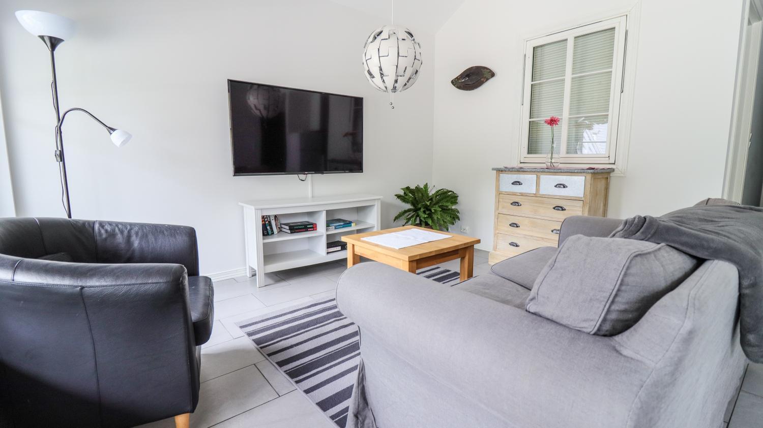 One-Bedroom Bungalow