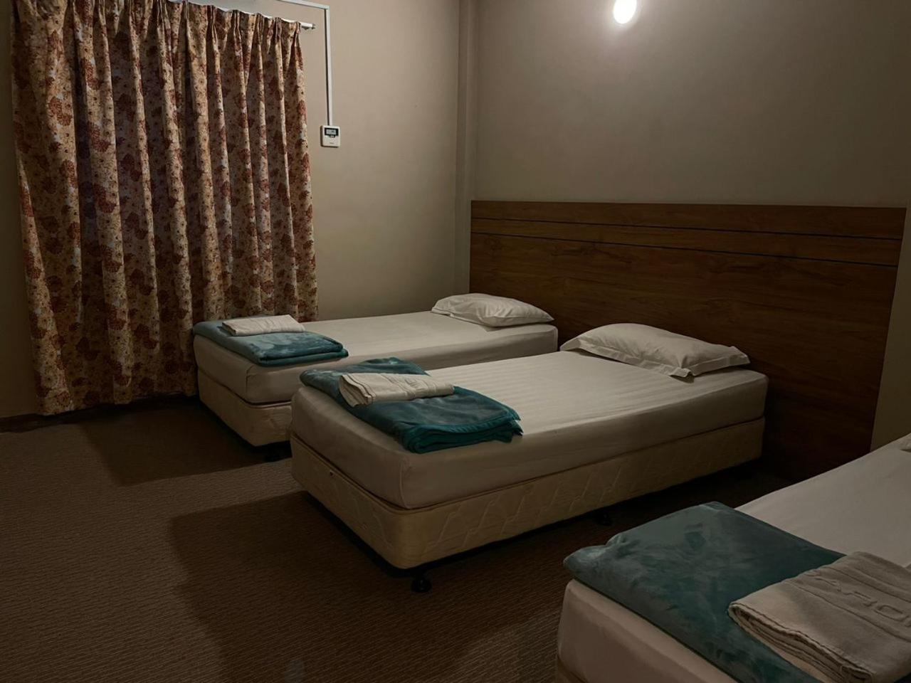 Standard Triple Room - Photo 2