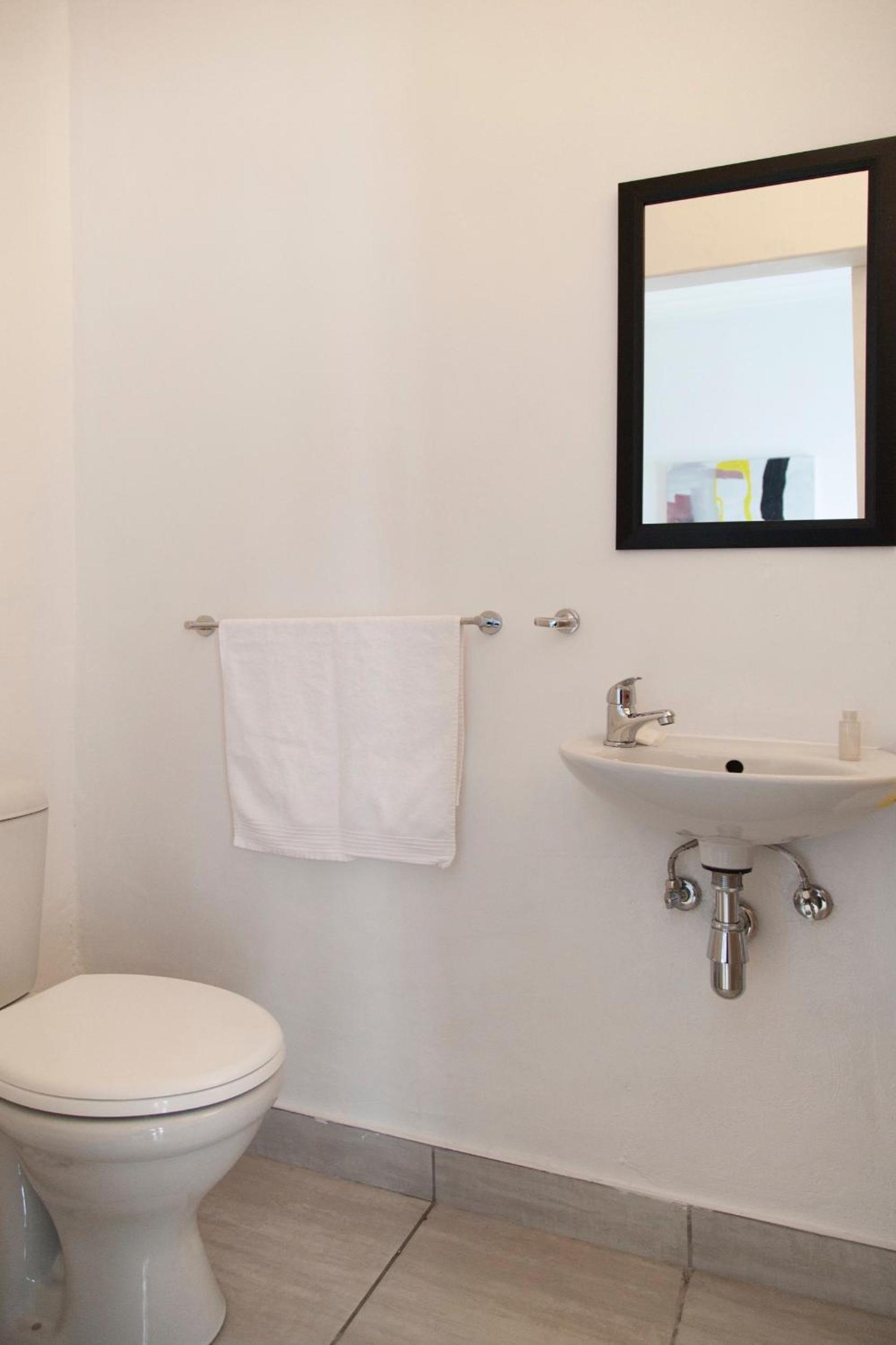 Double Room - Photo 10
