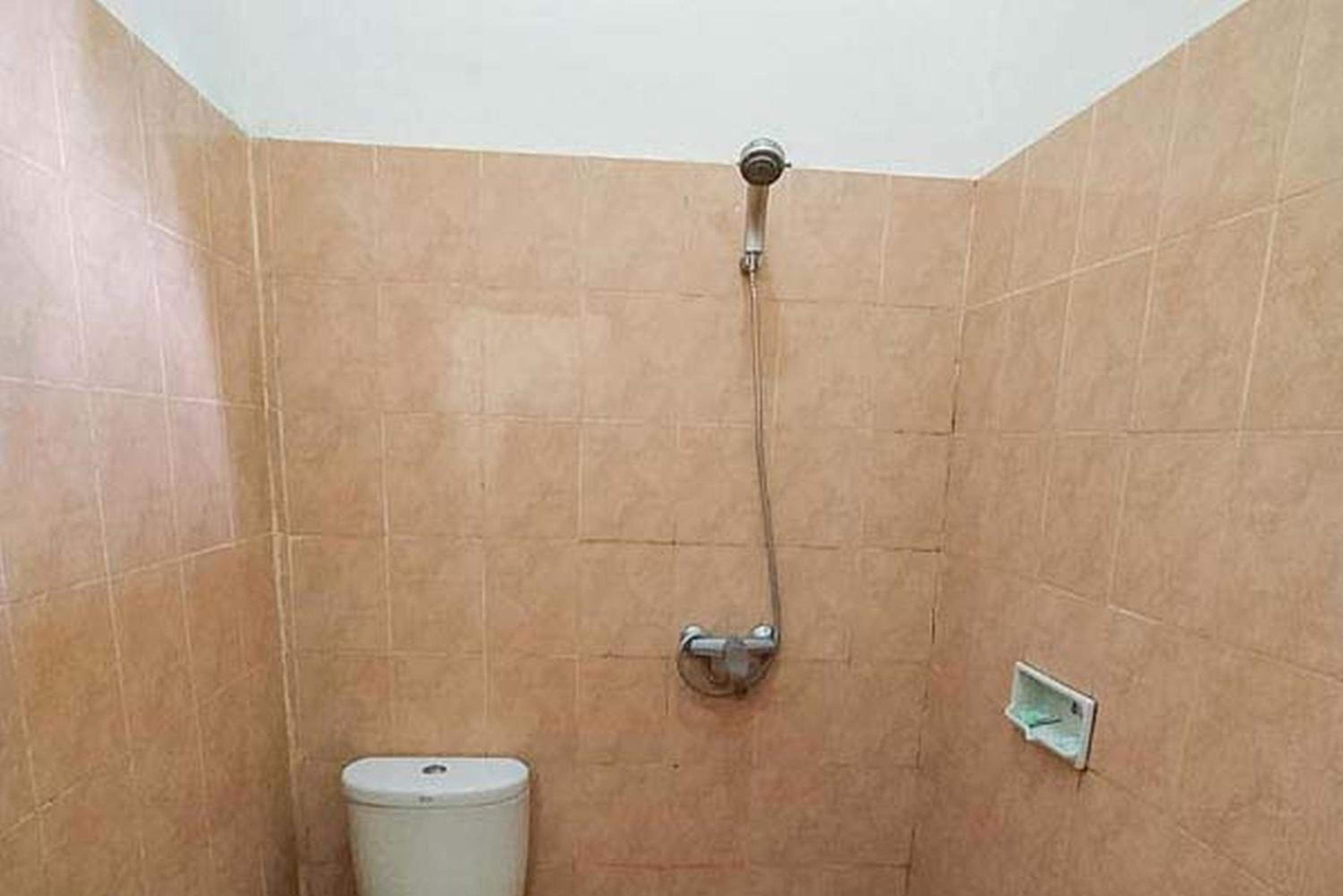 Standard Double Room with Fan - Photo 5