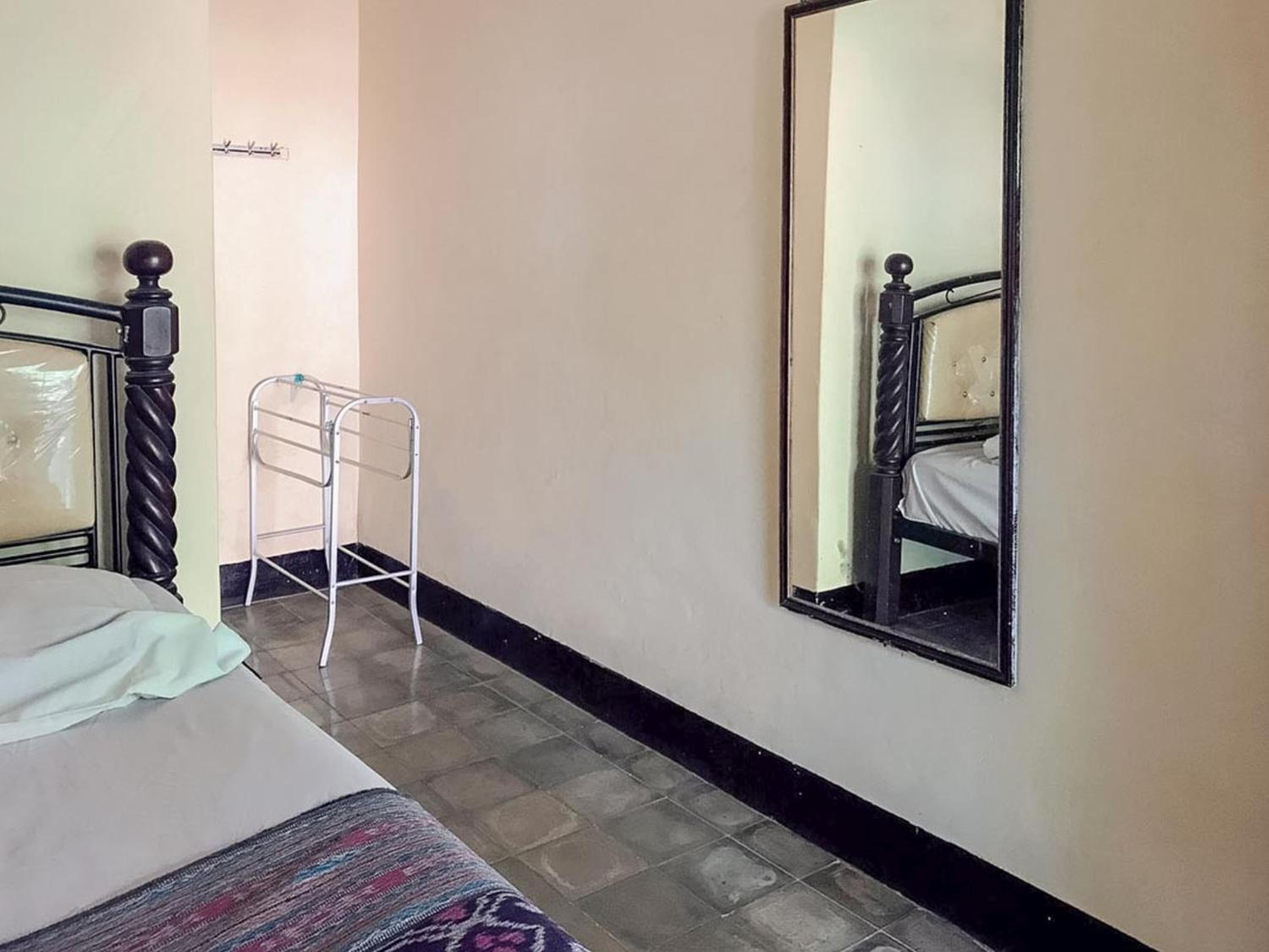 Standard Double Room with Fan - Photo 4