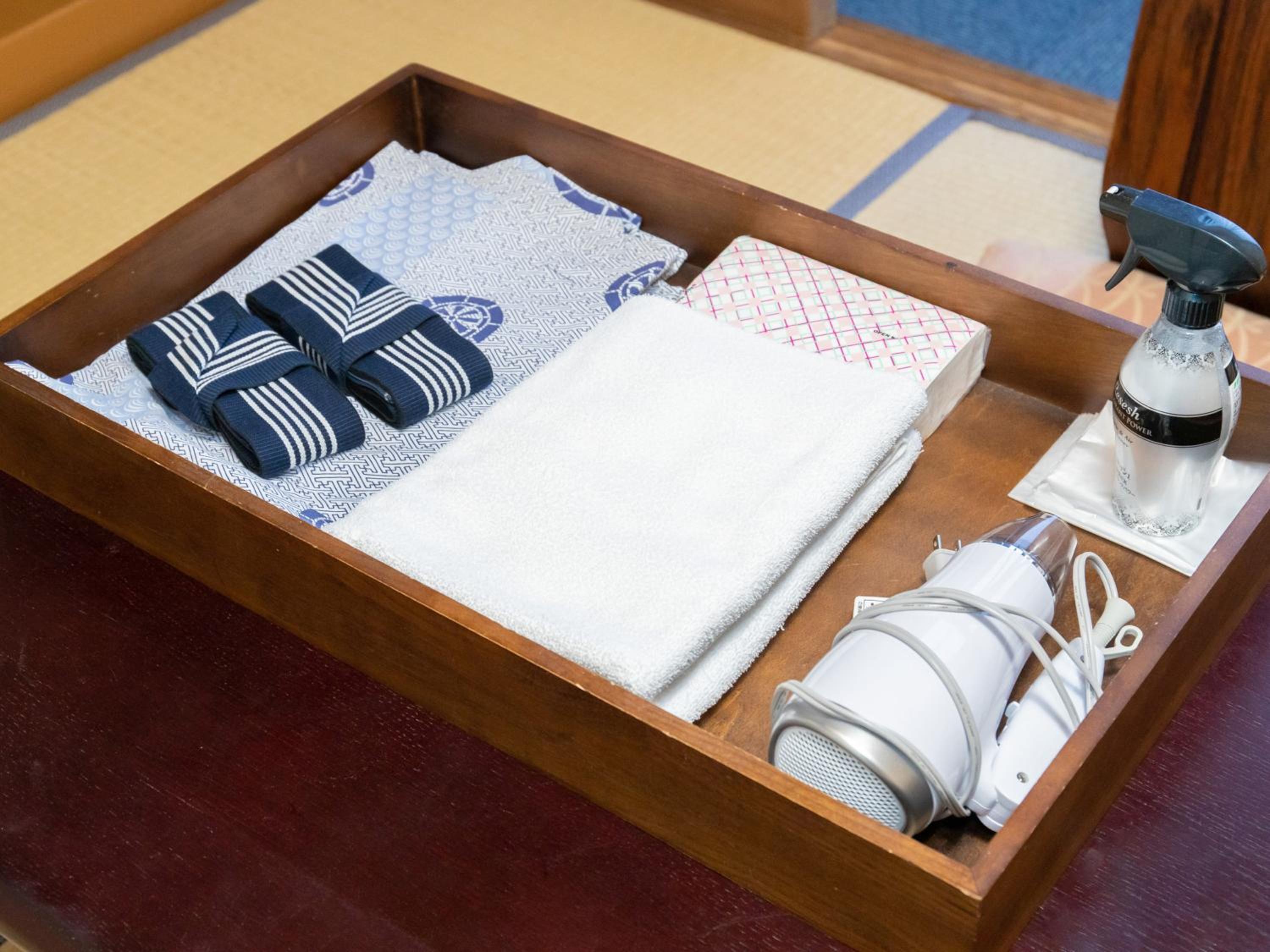Standard Quadruple Room - Photo 11