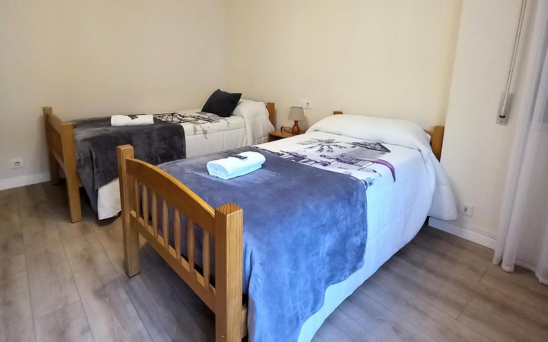 Twin Room - Photo 3