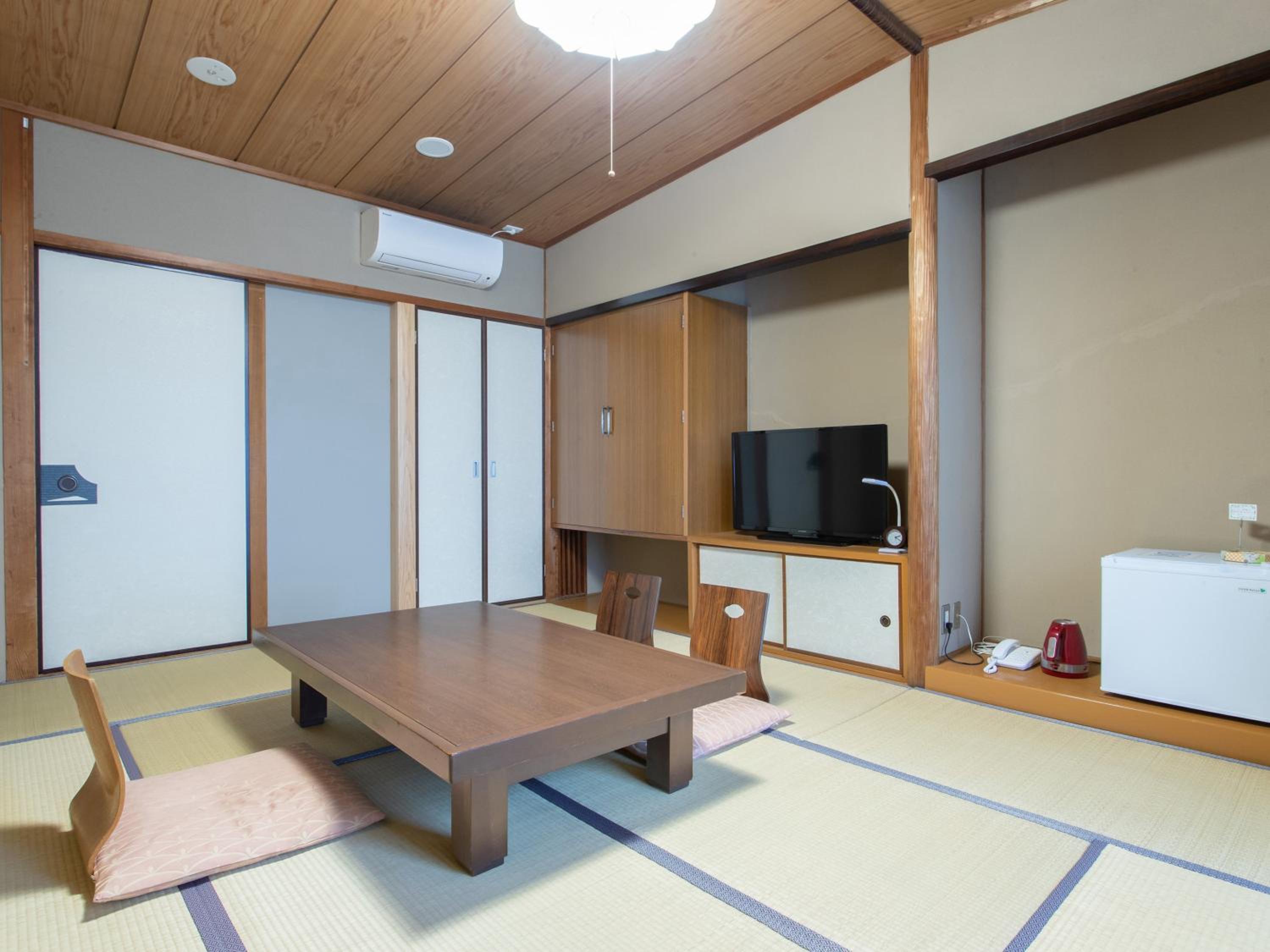 Japanese-Style Quadruple Room - Photo 11