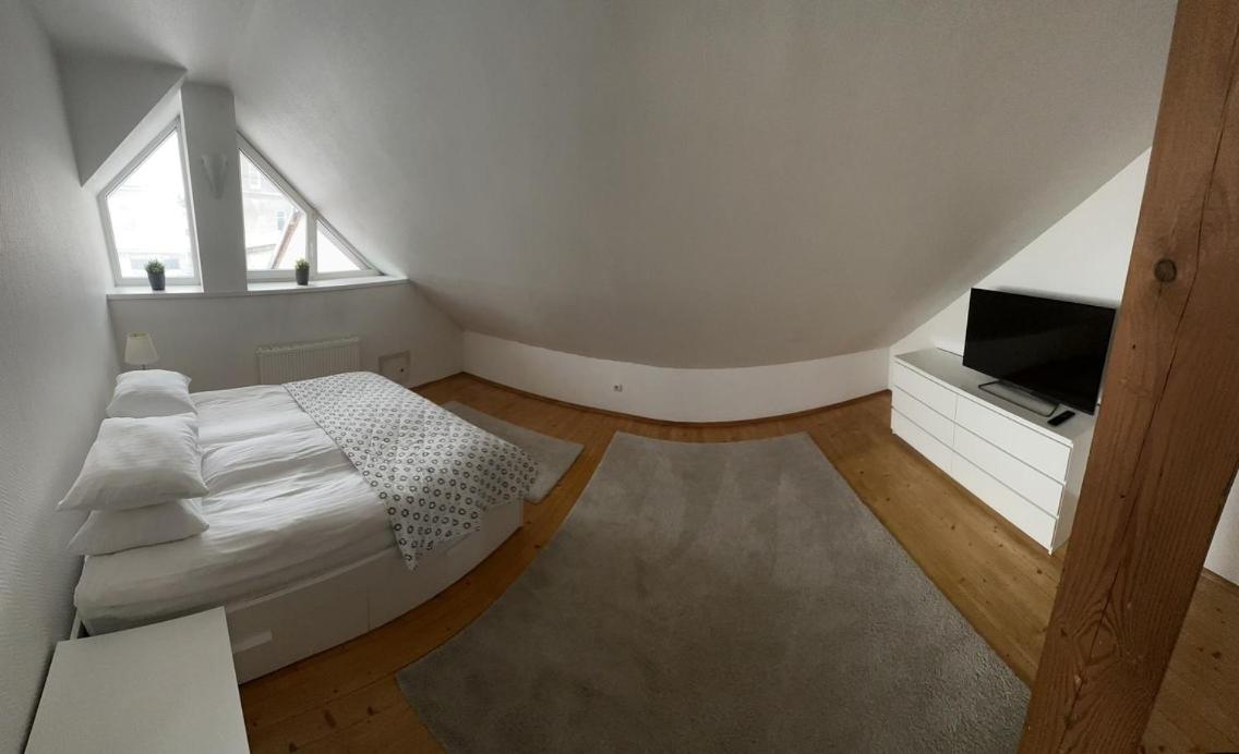 Two-Bedroom House - Photo 15