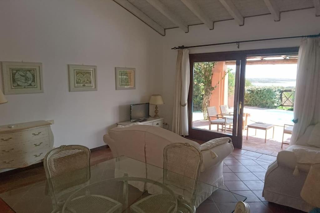 Two-Bedroom Villa photo 2