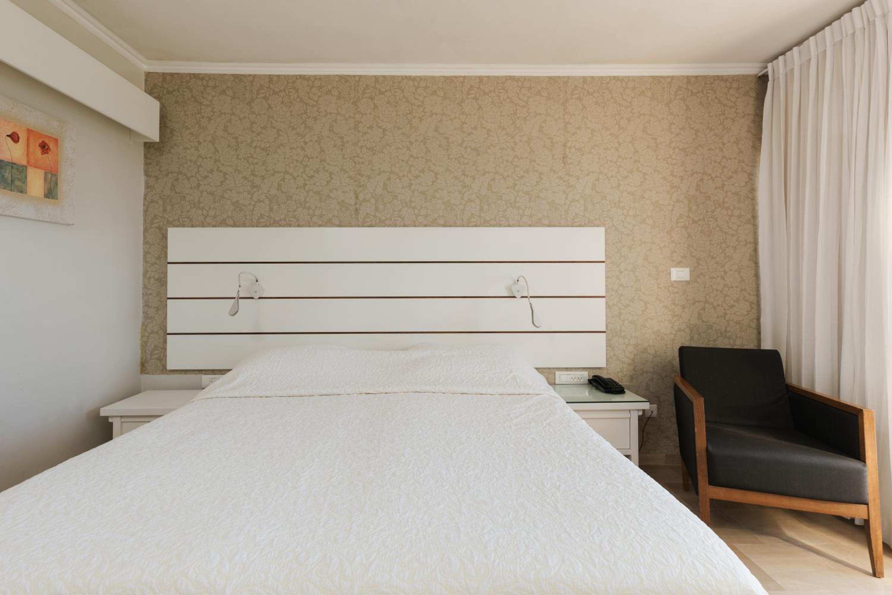 Double Room with Balcony and Sea View photo 3
