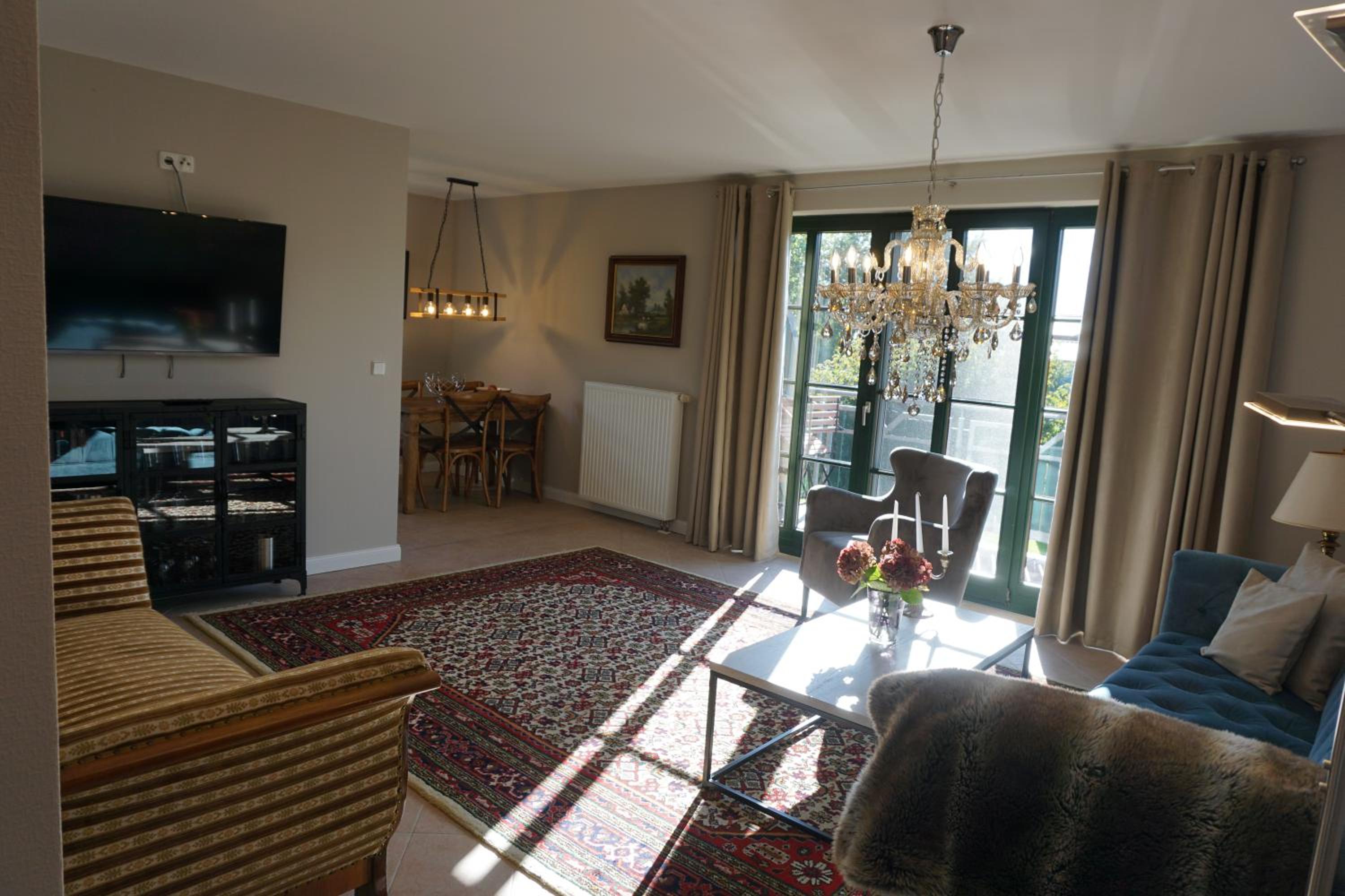 Apartment with Balcony photo 1