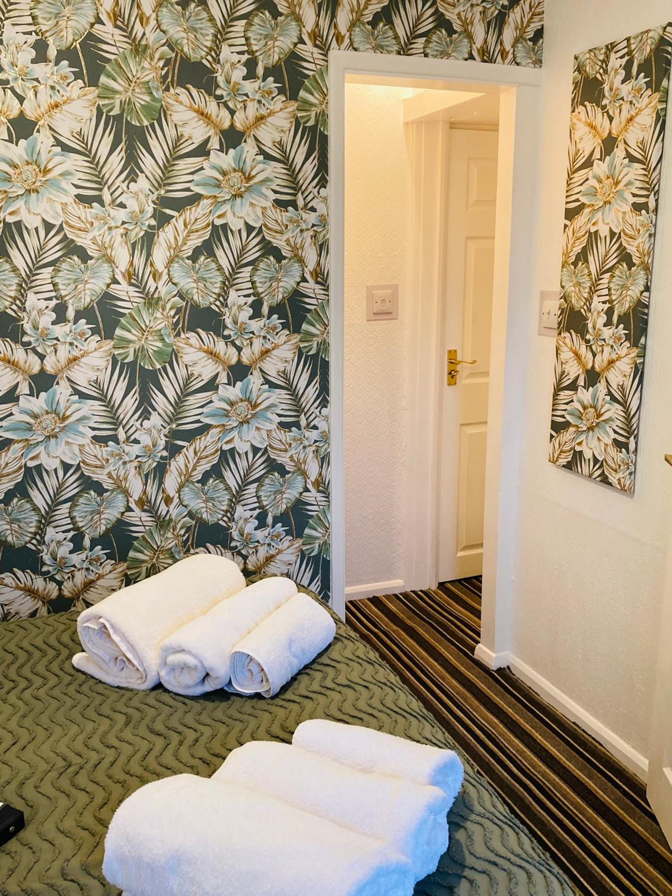 Double Room - Top Floor photo 3