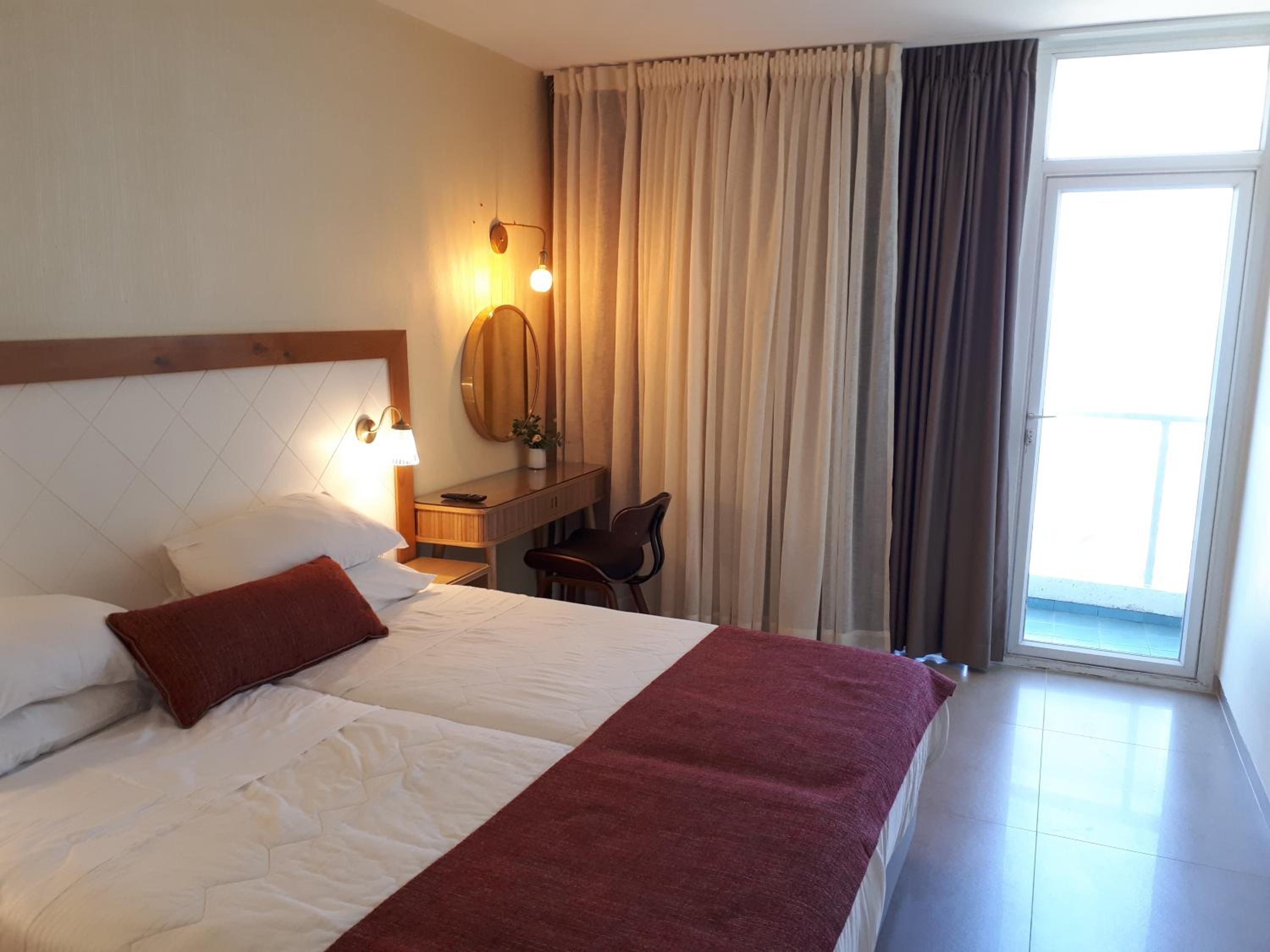 Superior Room With Sea View & Shower - Photo 1