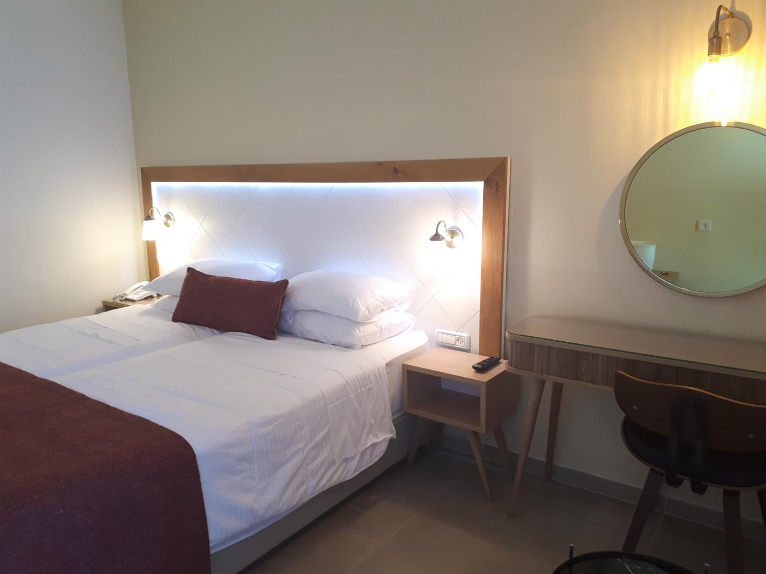 Superior Room With Sea View & Shower - Photo 7