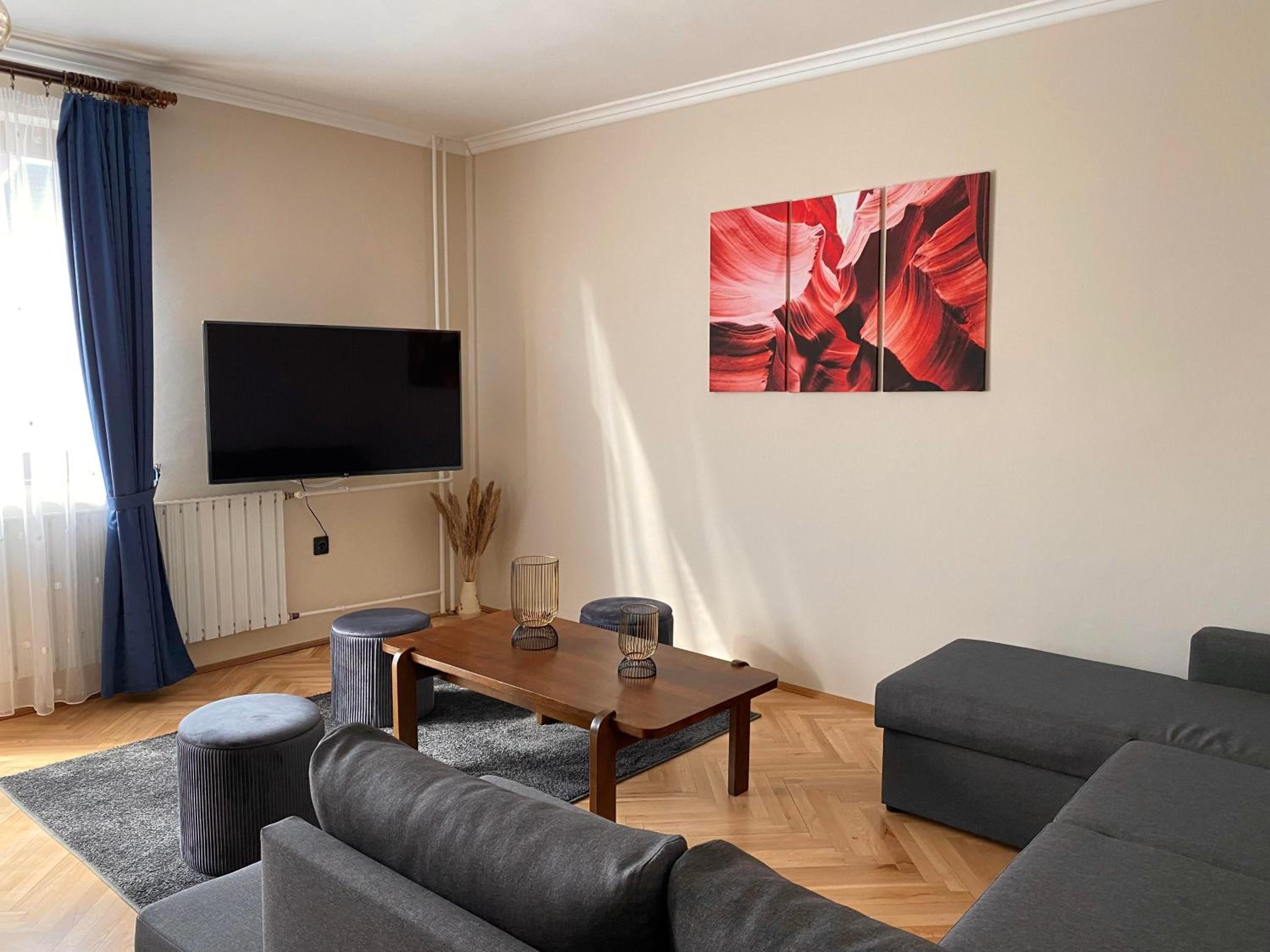 Three-Bedroom Apartment photo 1