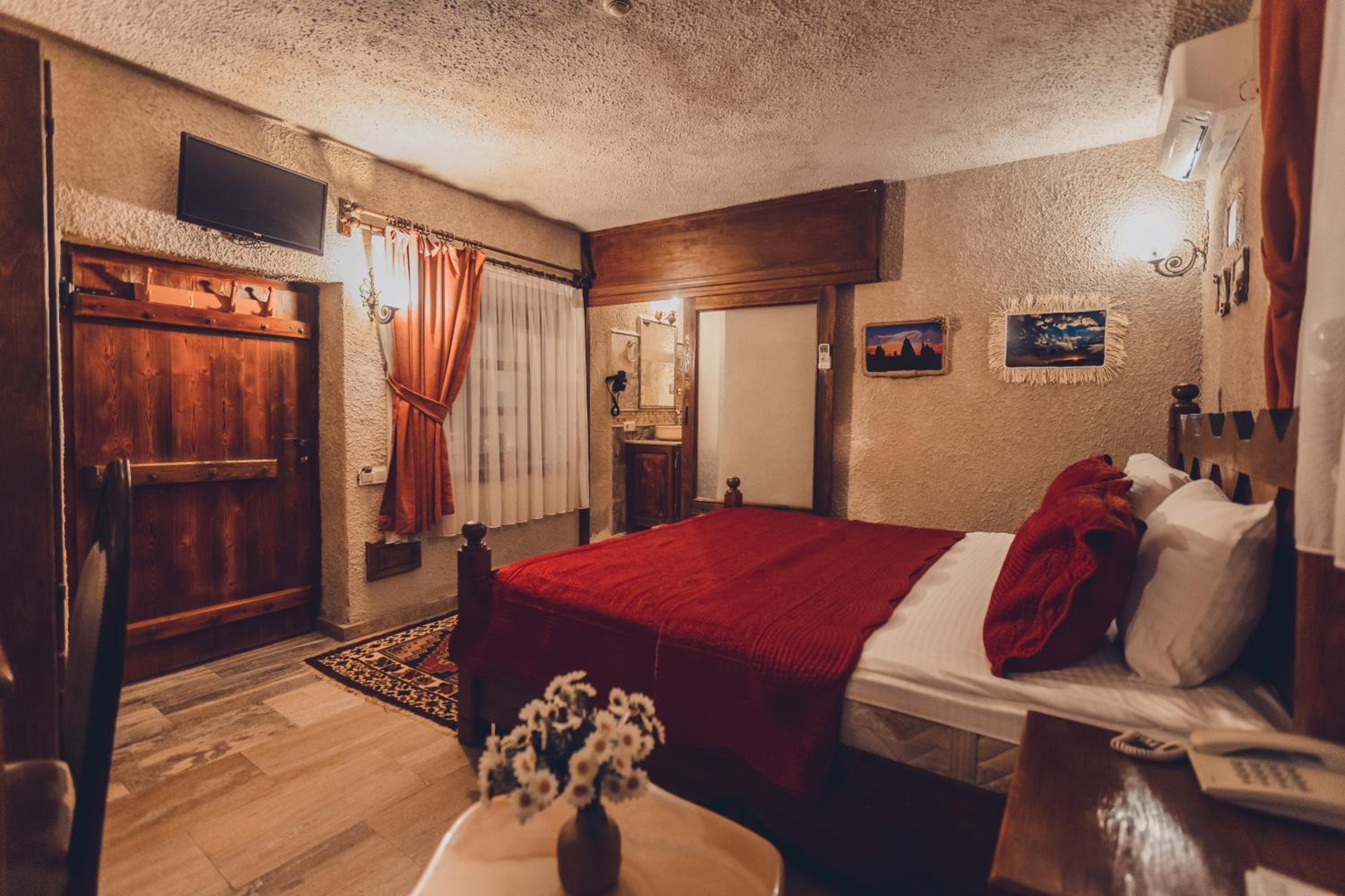 Superior Stone Room