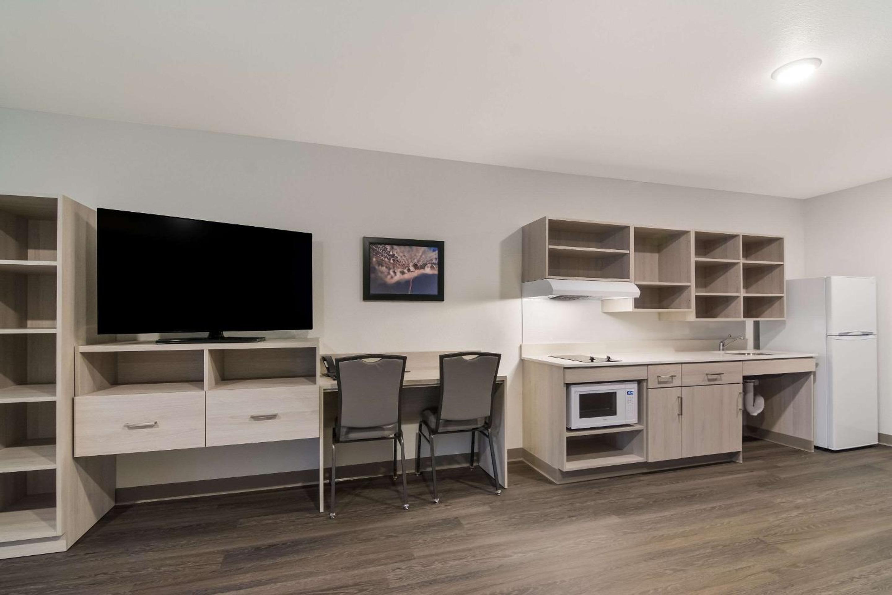 QUEEN SUITE - Photo 6