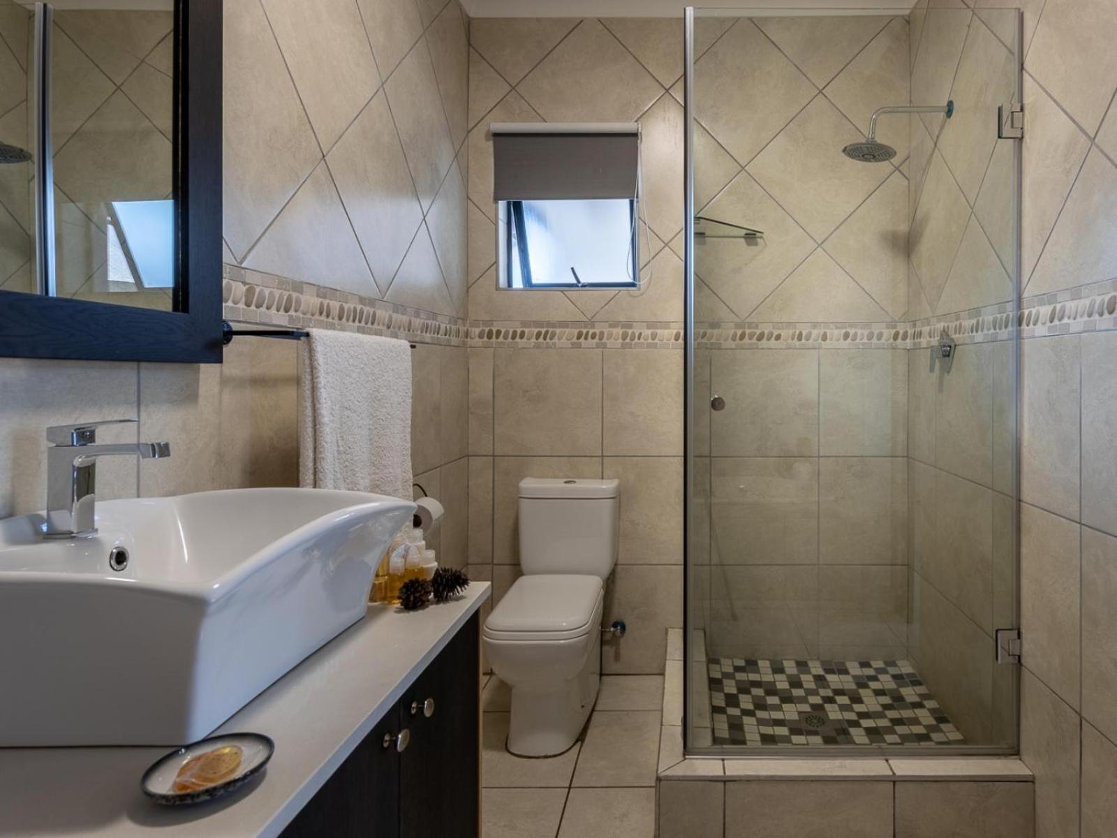 Deluxe Family Room - Photo 10